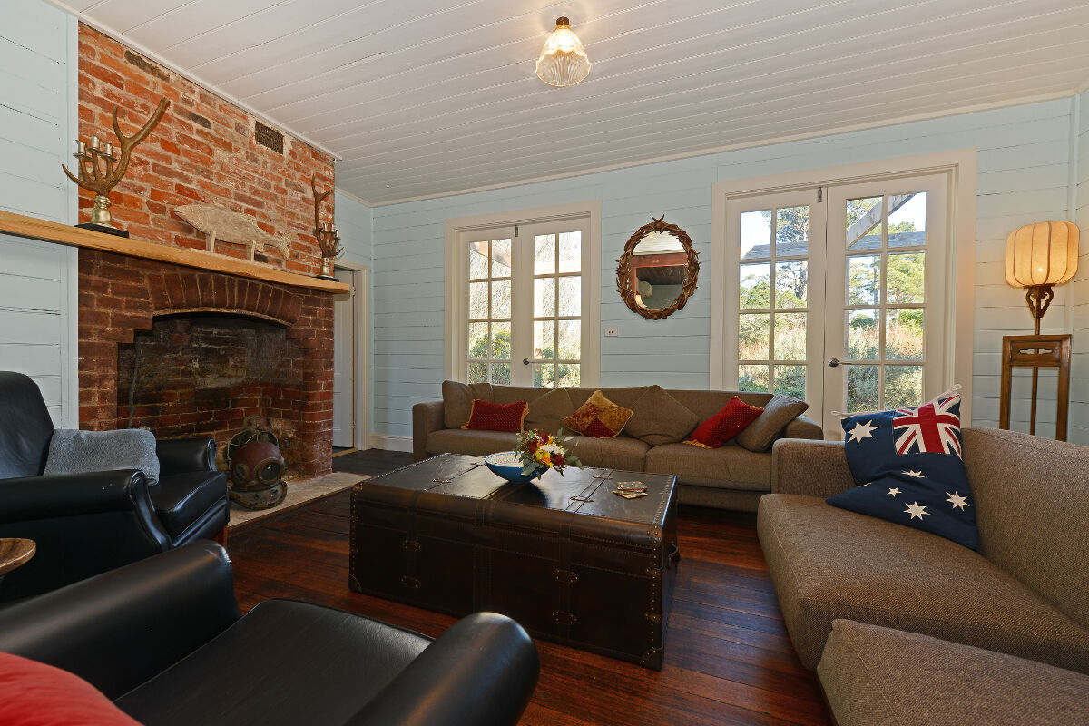 ventnor-guest-house-living-area-1200x800-DSC0649