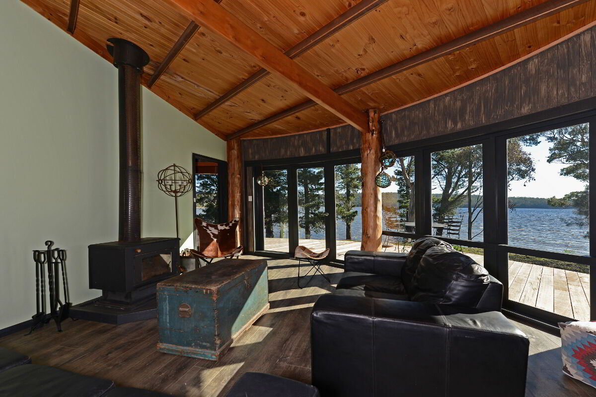 Taylors Bay Cottage - Fishermans cabin with a twist Featured Image 1