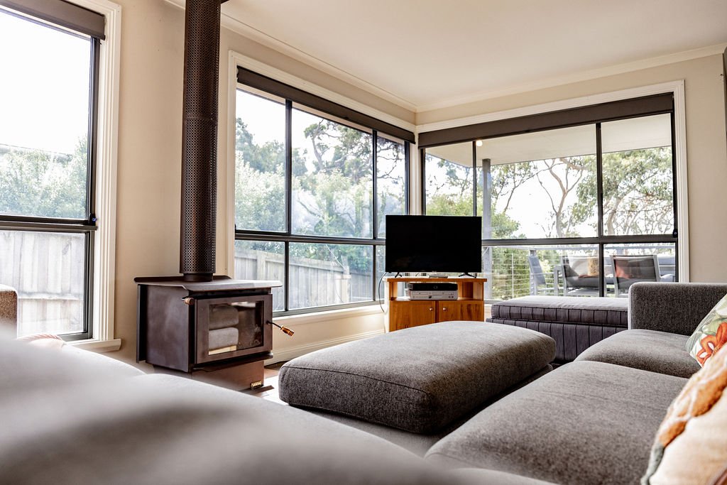 Allure | Absolute Waterfront | Spacious Featured Image 2