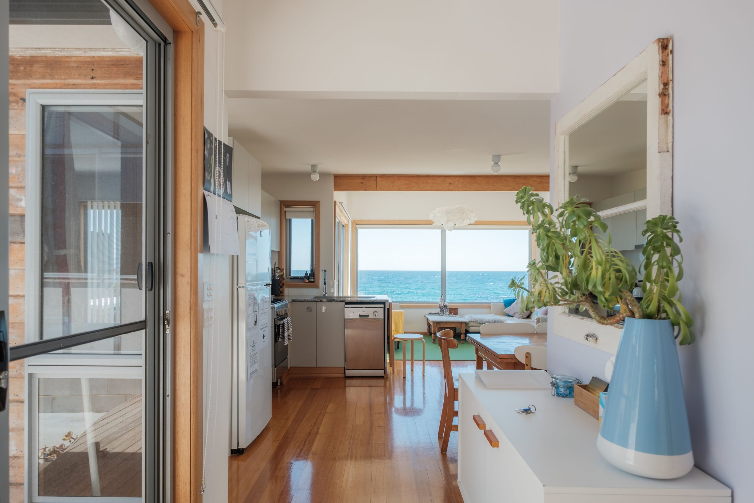 Awesome Beach House Bicheno Featured Image 3