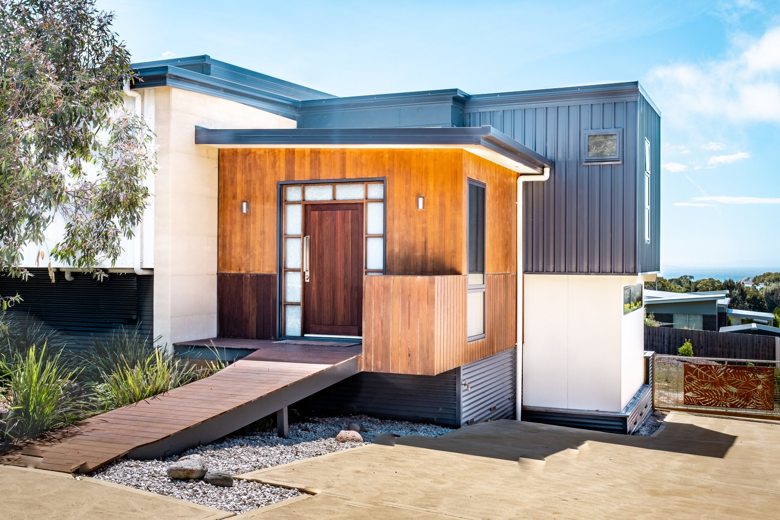 Sea-Cret Getaway - Incredible Views Featured Image 3