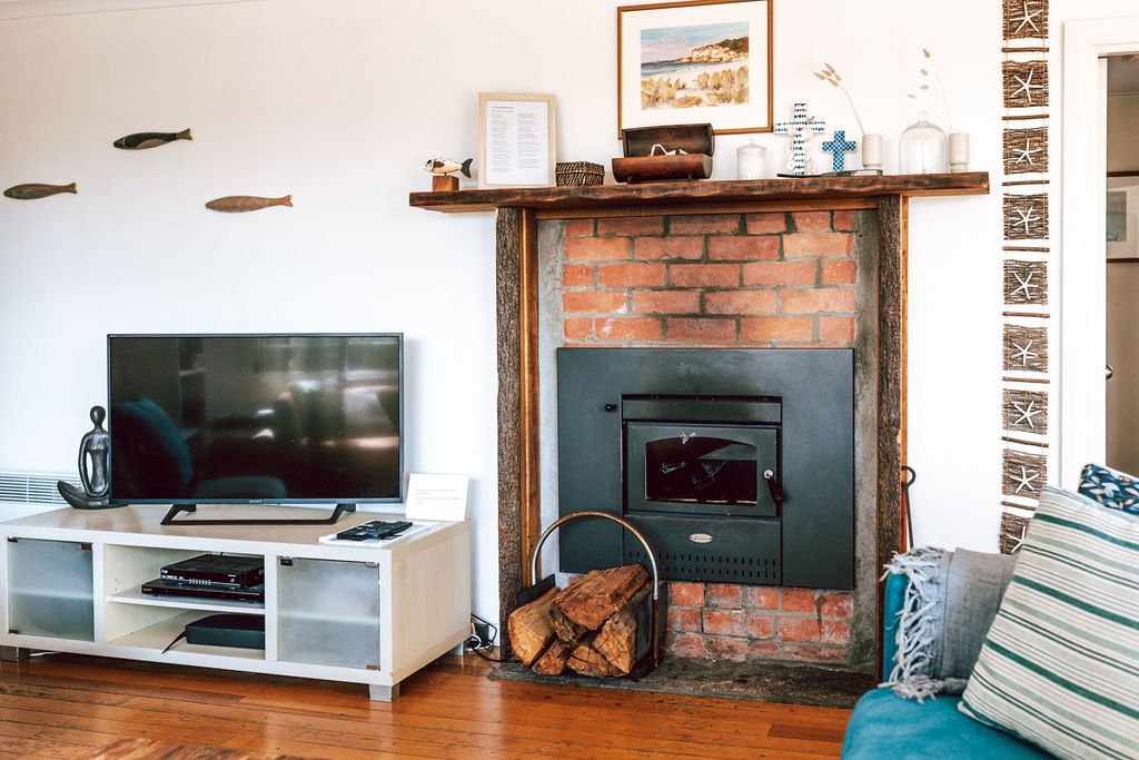 Sloop Cottage | beachfront | vibes Featured Image 3