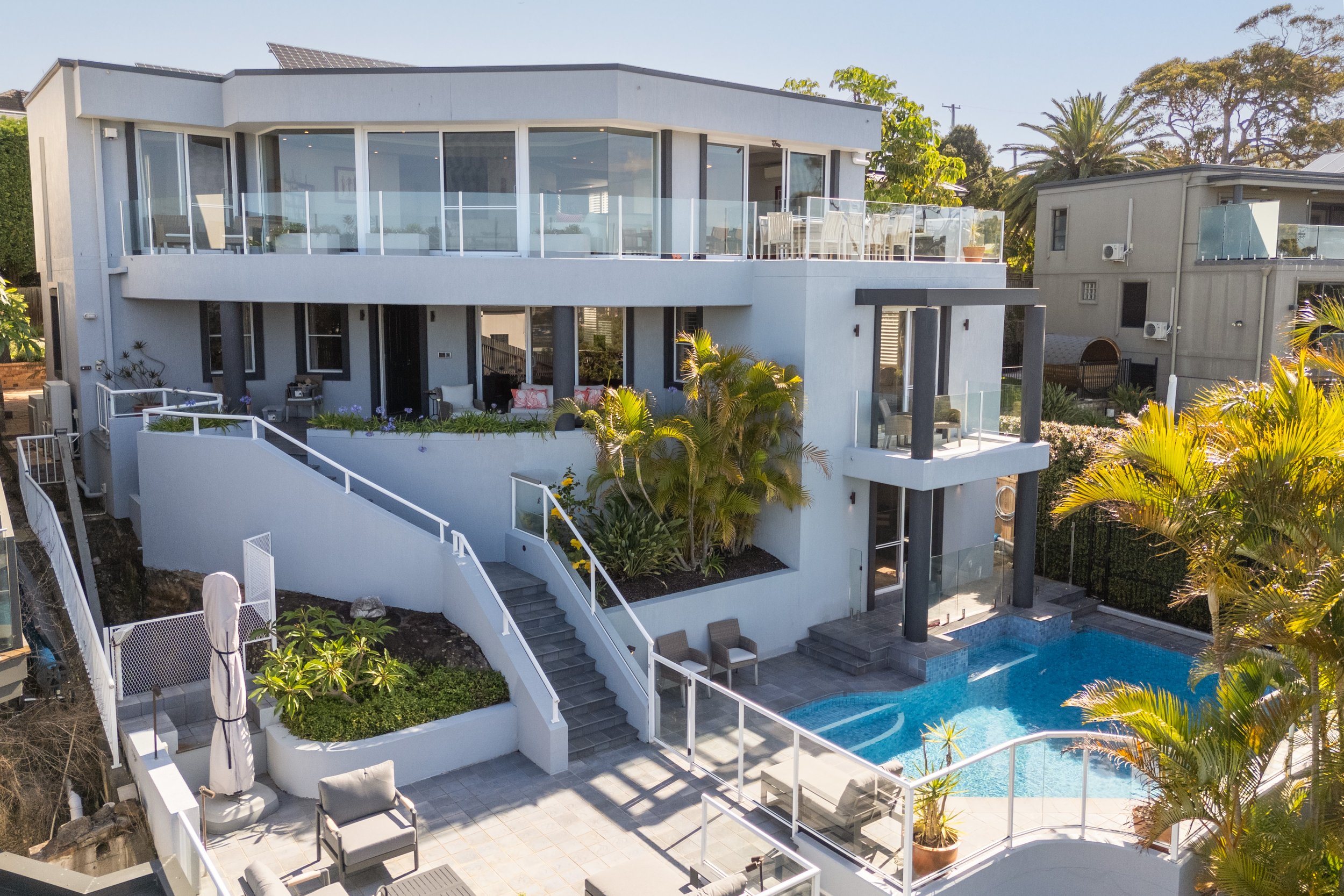 Seabreeze - Beach House with Swimming Pool's featured image
