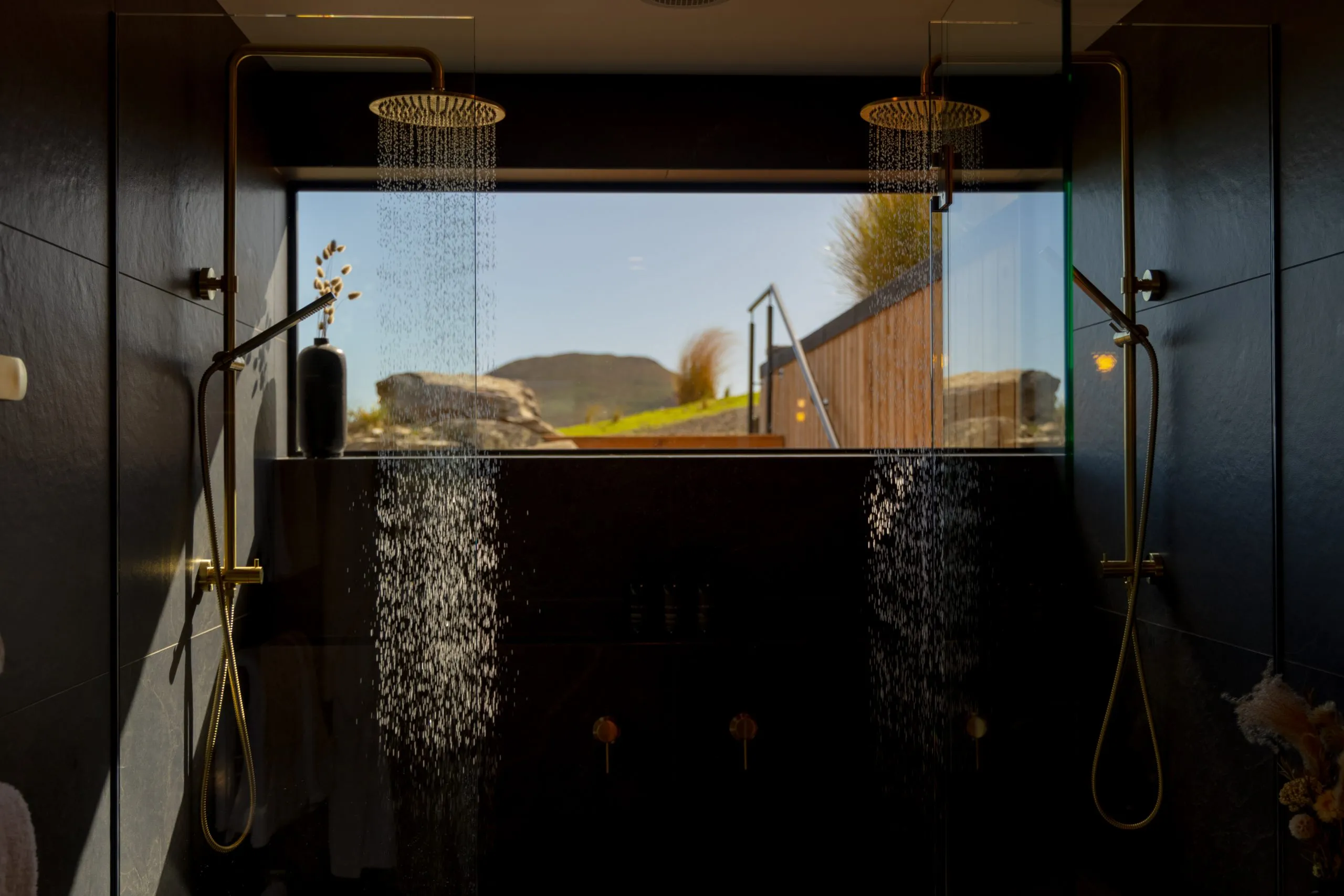 Bathroom-3-scaled