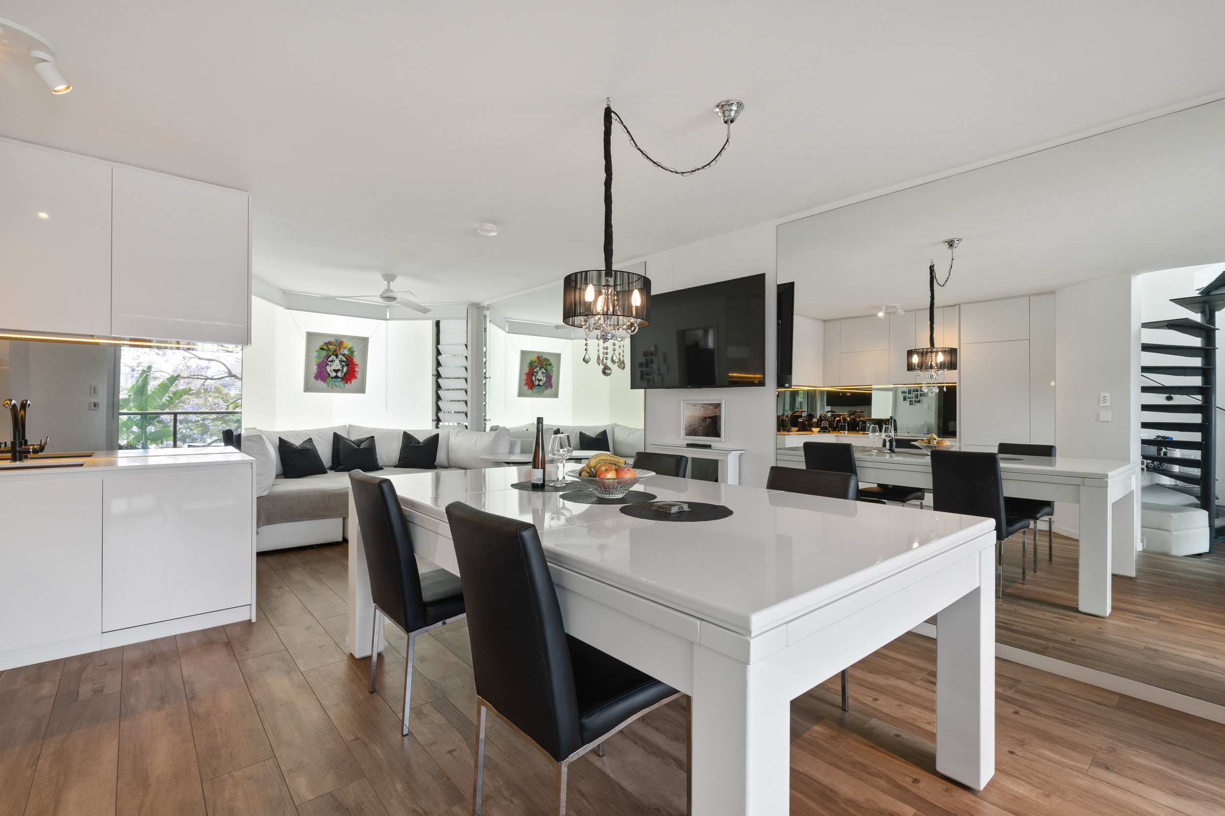 Bellevue Escape - Stylish Bellevue Hill Featured Image 3