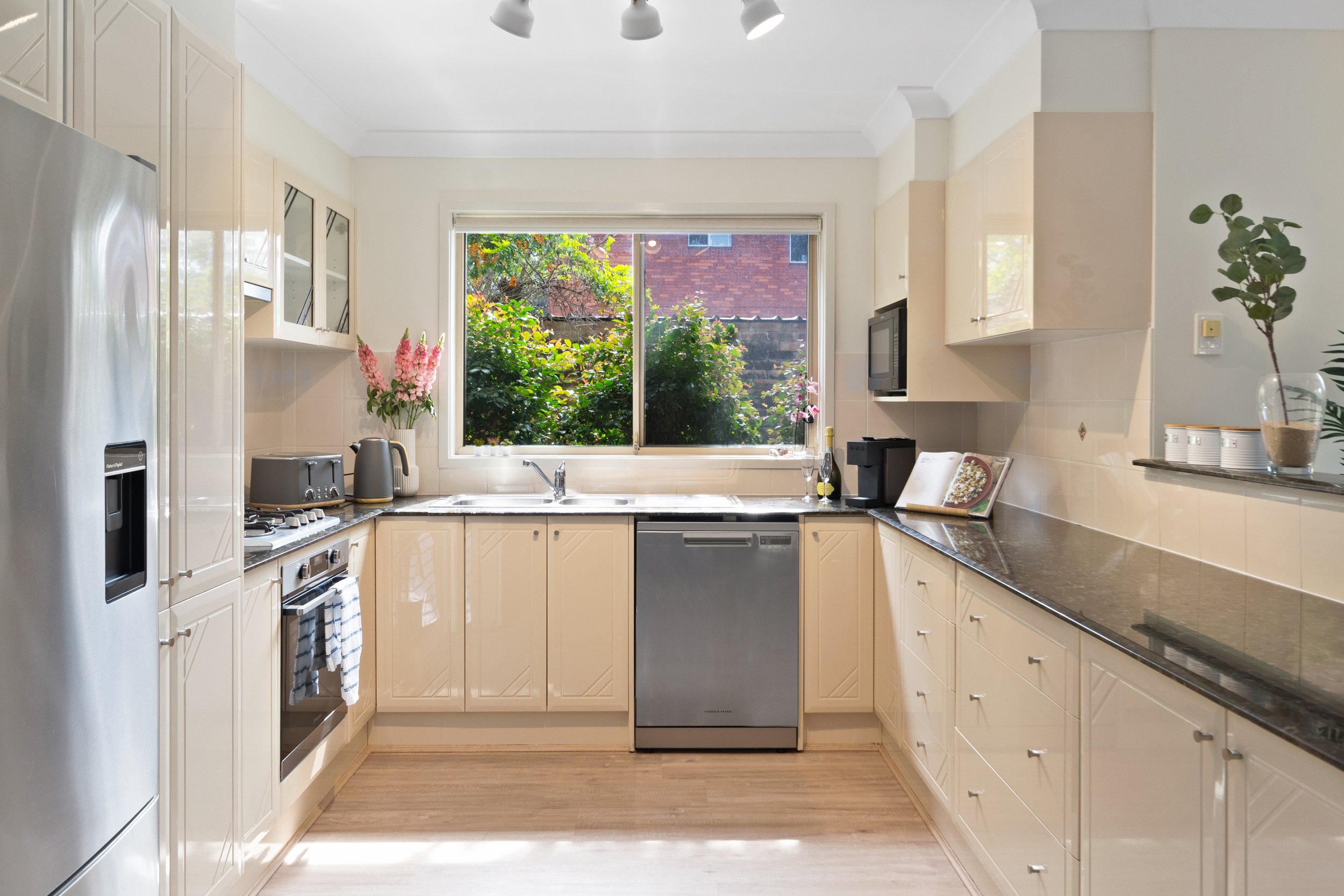 The Garden Townhome - heart of Wollongong Featured Image 3