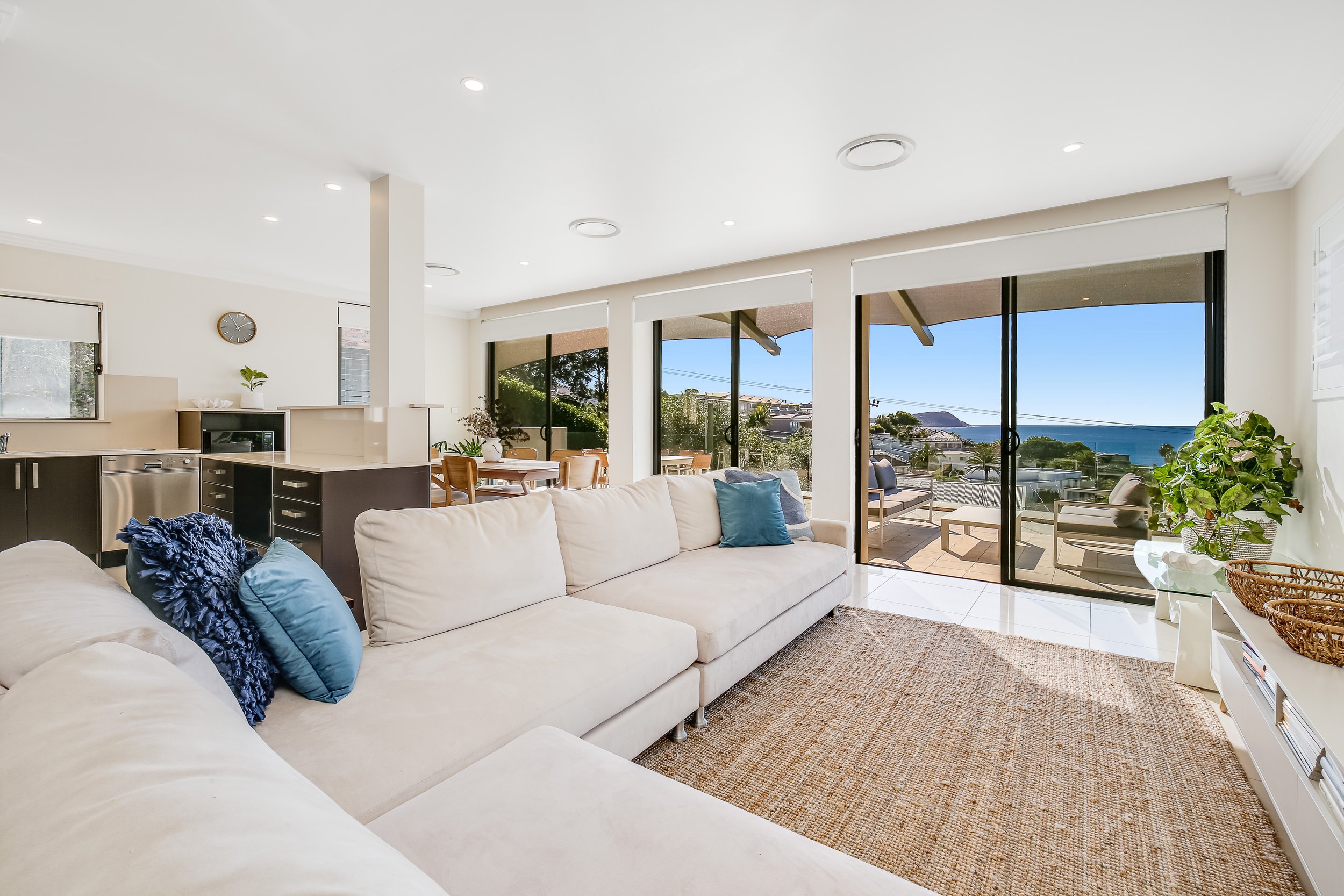 Amelie - Luxury Beach View Condo Minutes to Beach's featured image