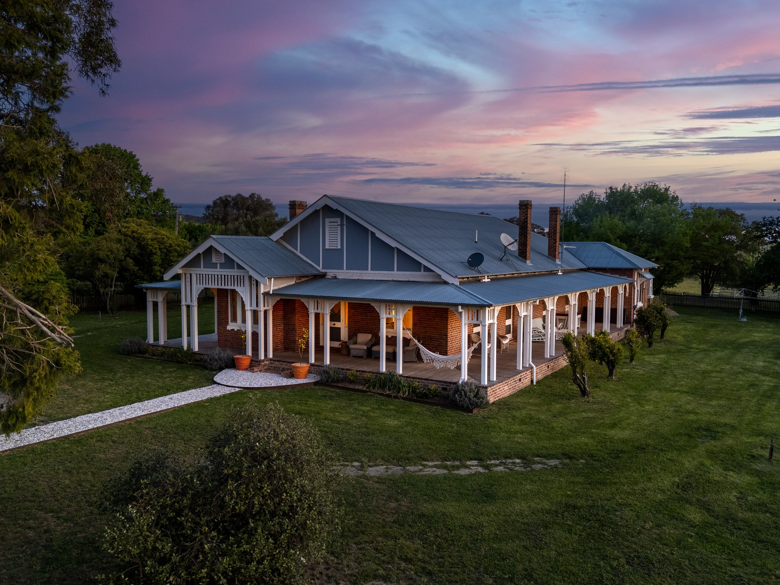 Experience the charm of Little Plains Homestead Featured Image 1