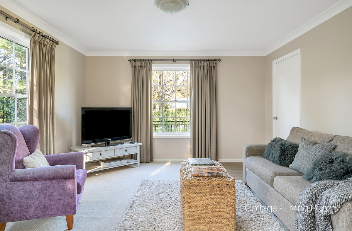 Lauretana House & Cottage - Homestead in Bowral! Featured Image 1