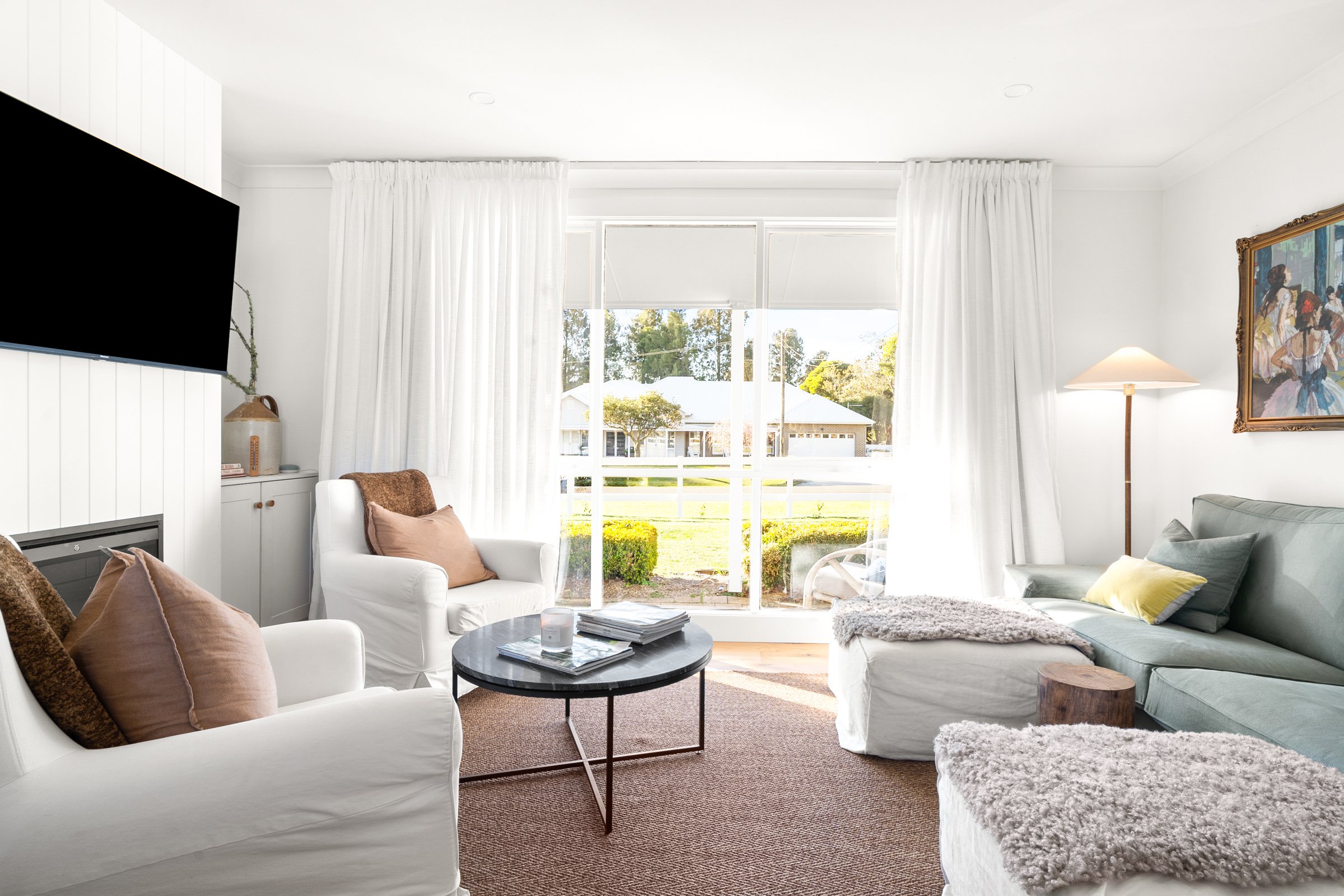 THE WARATAH COTTAGE Featured Image 1
