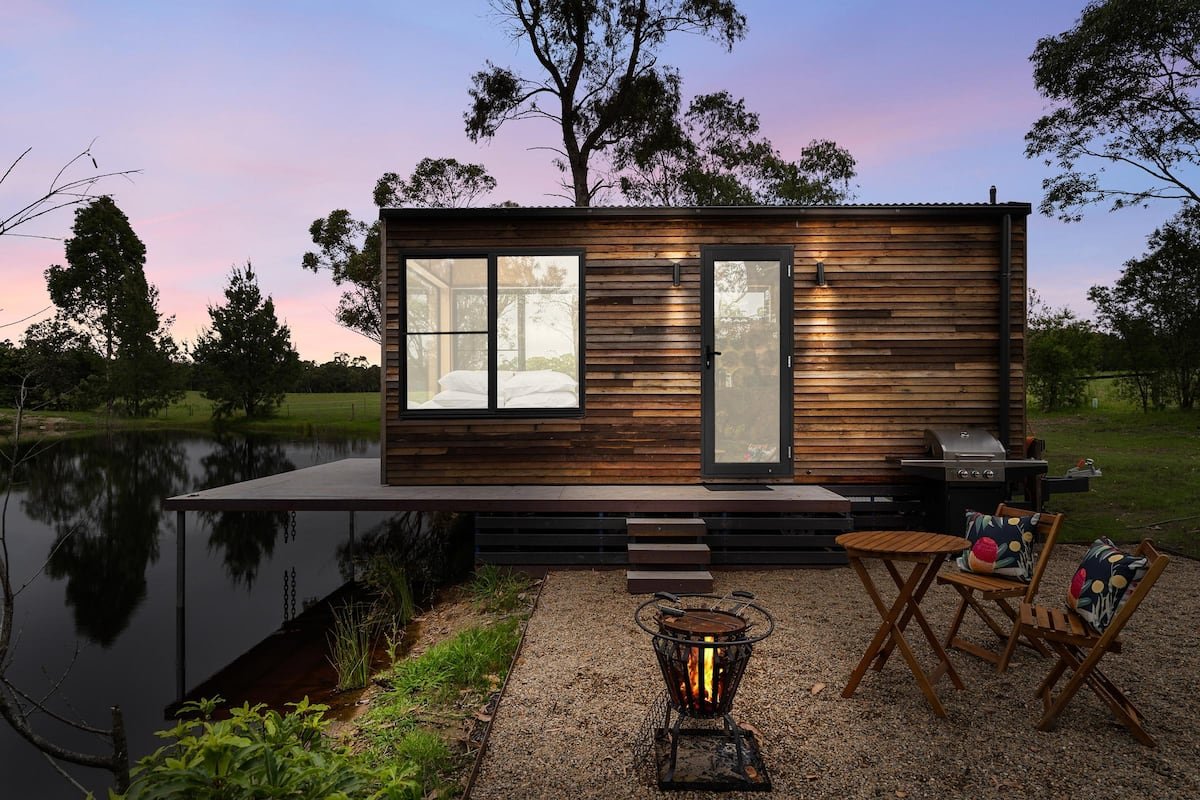 Banksia - Designer Tiny Home w/ Stunning Dam Views's featured image