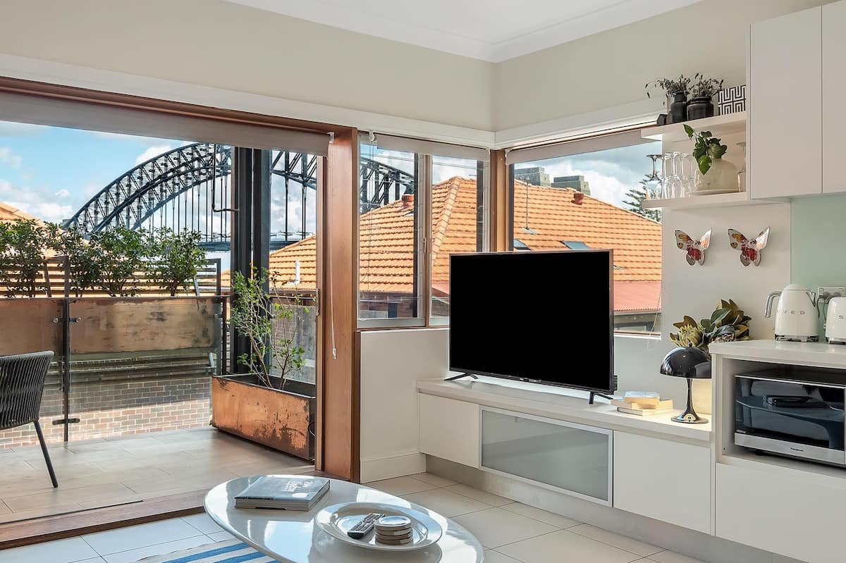 Heatherbrae II - Stunning Harbour Bridge Views! Featured Image 2