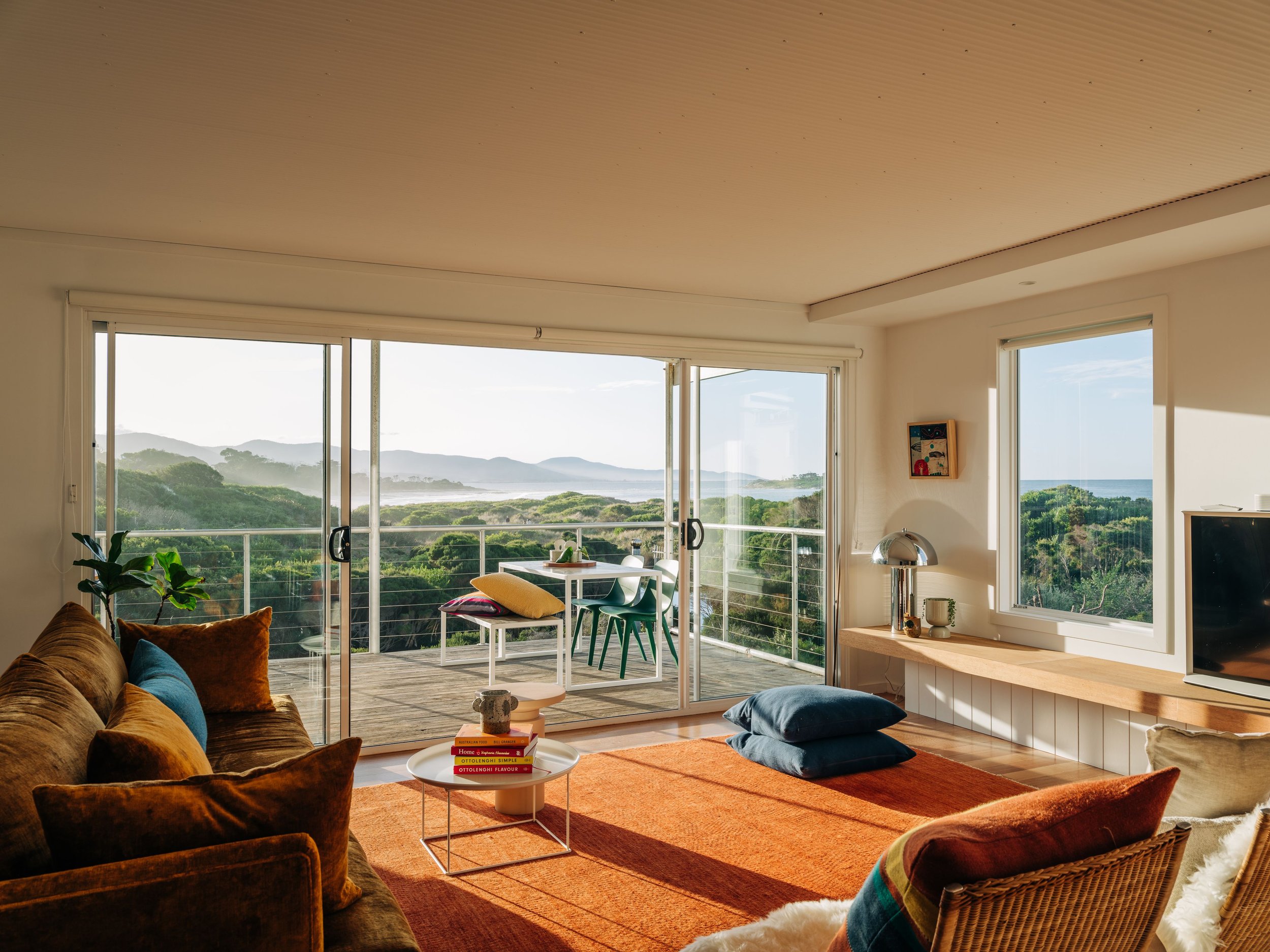Frankie Beach House in Bicheno Featured Image 2
