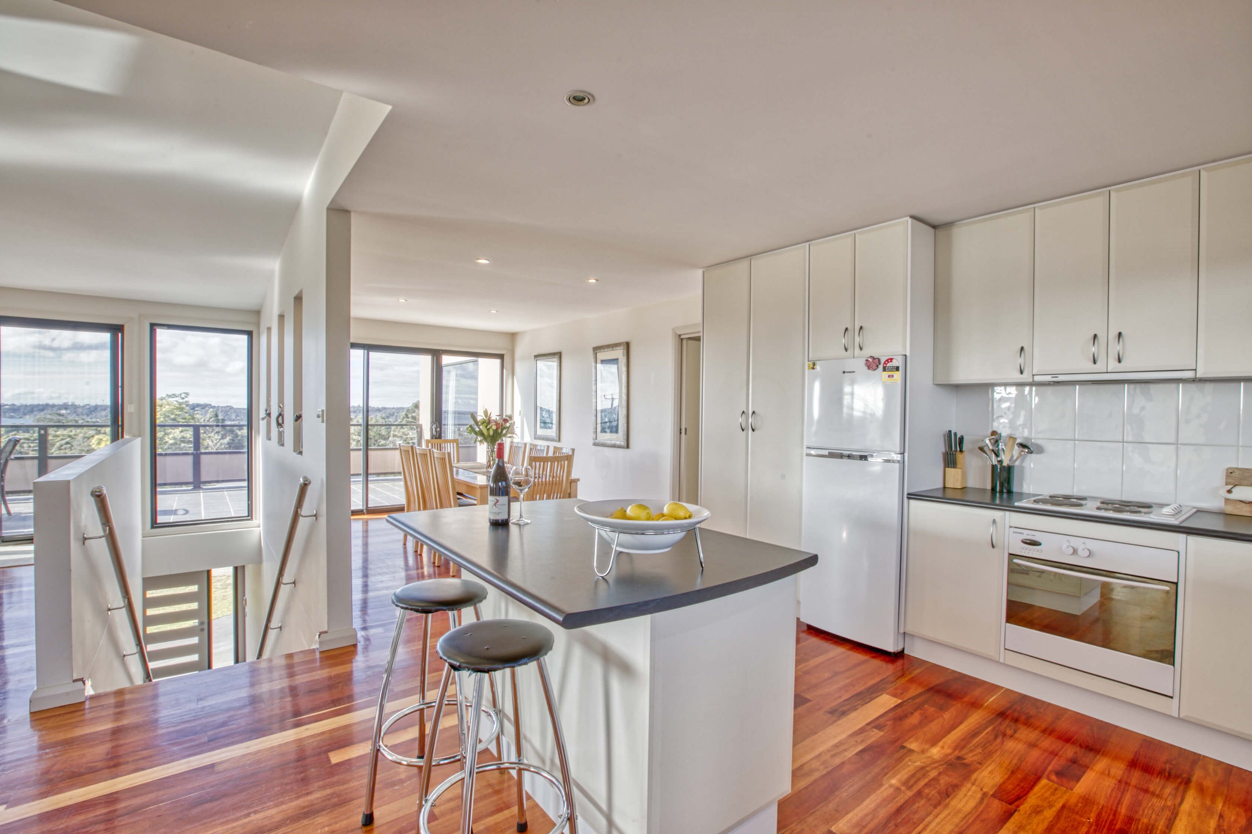Incredible Views - Georges Bay Luxury Featured Image 3