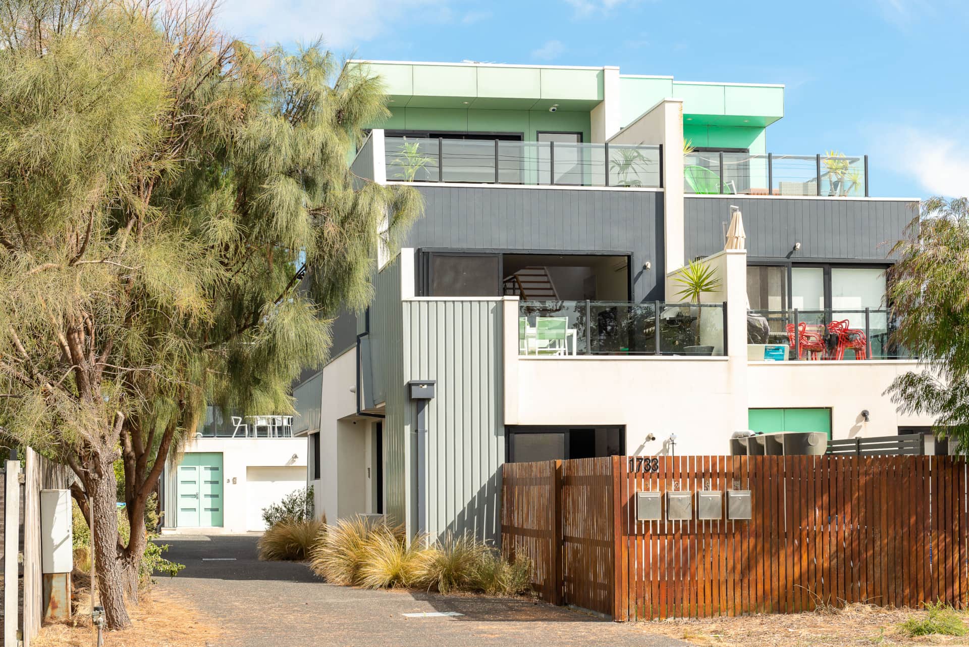 The Capel Sound Gem - Beach View Retreat's featured image