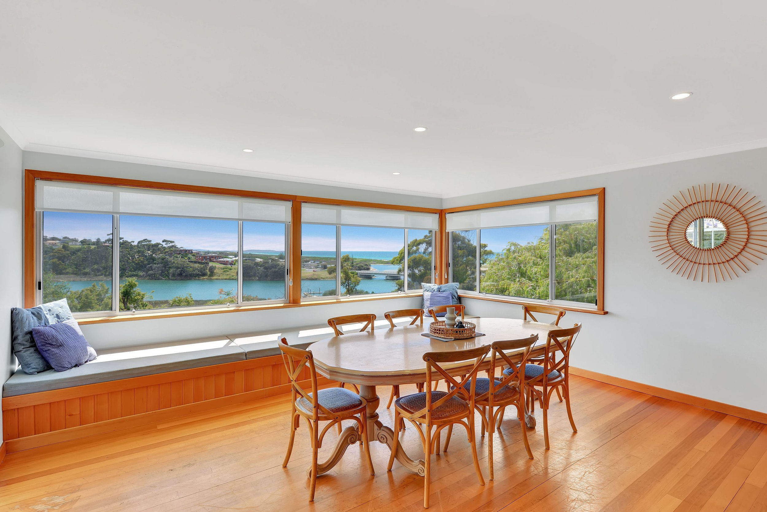 Scamander Beach House Featured Image 1