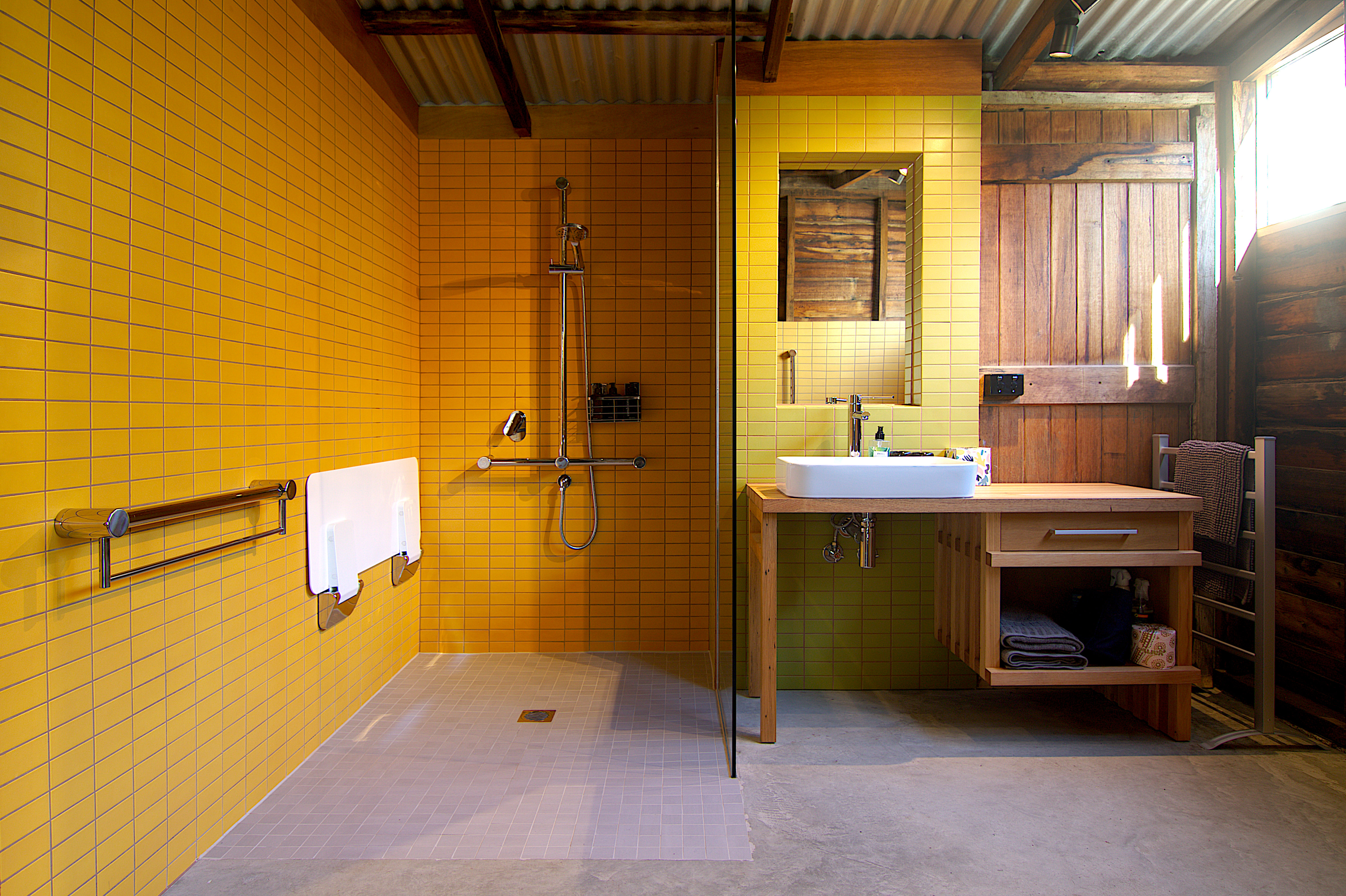 accessible-bathroom-shower-seat-up