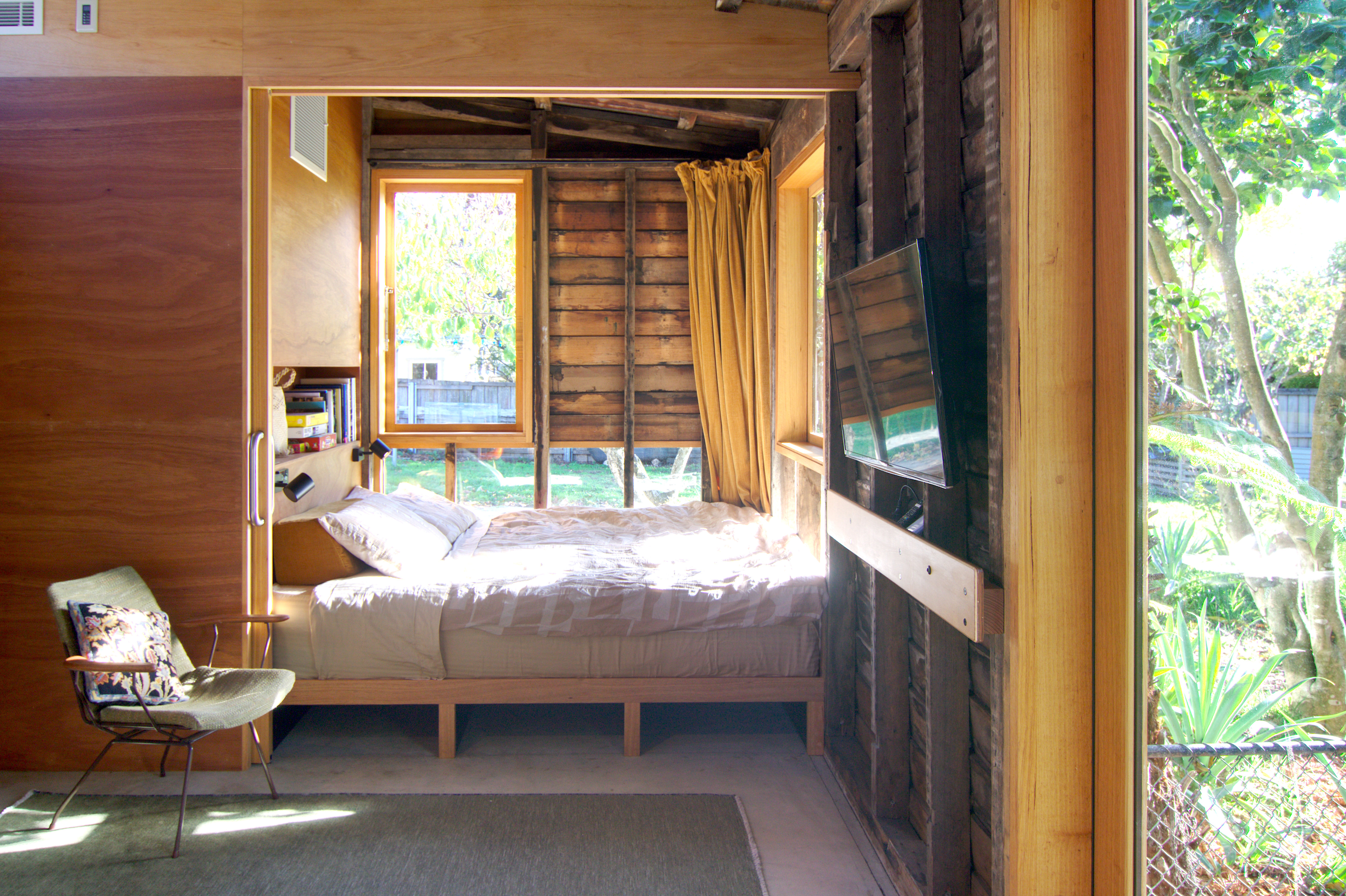 bedroom-alcove-door-curtains-open