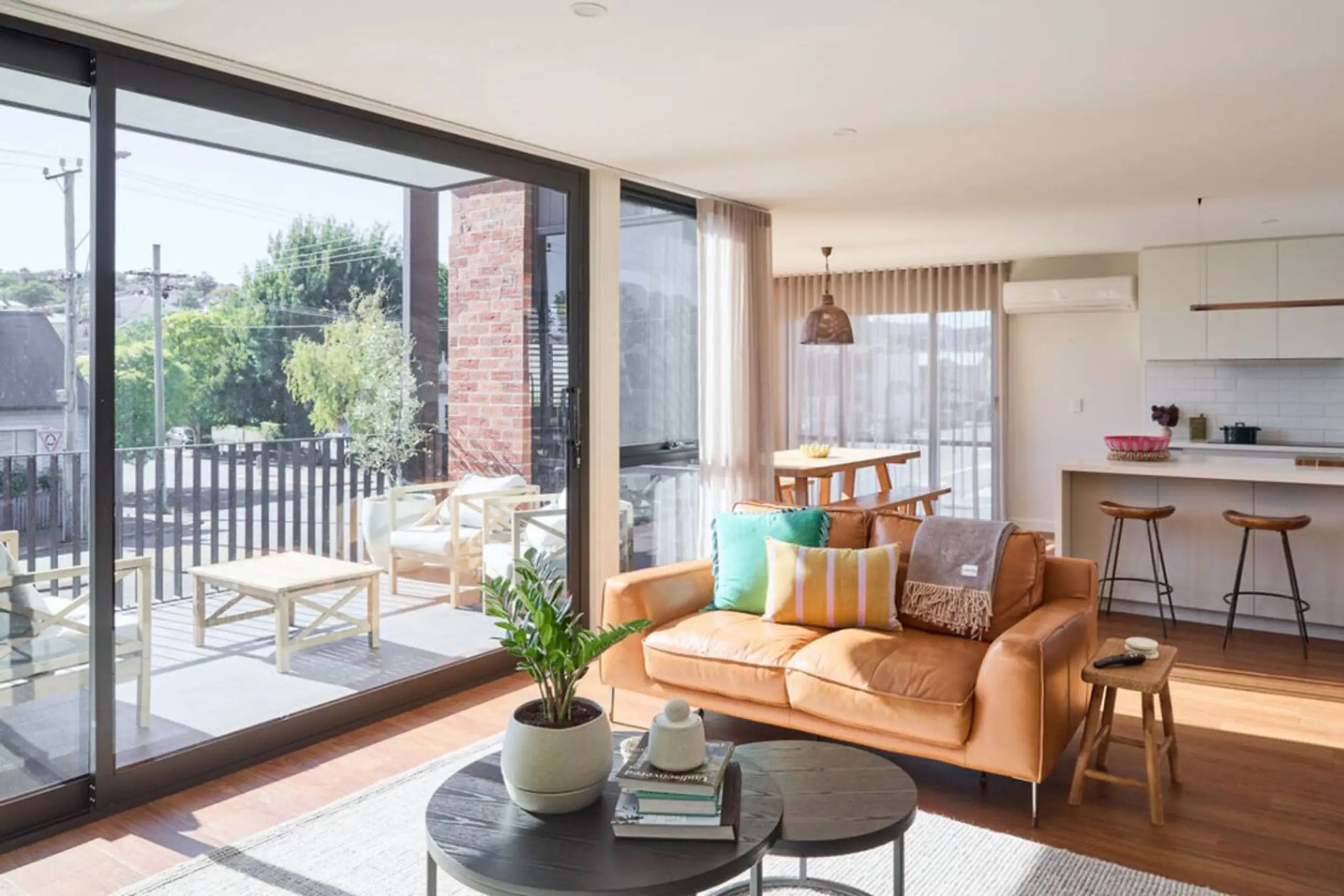 Light-Filled City Escape, Walk to Cafés + Parking Featured Image 2