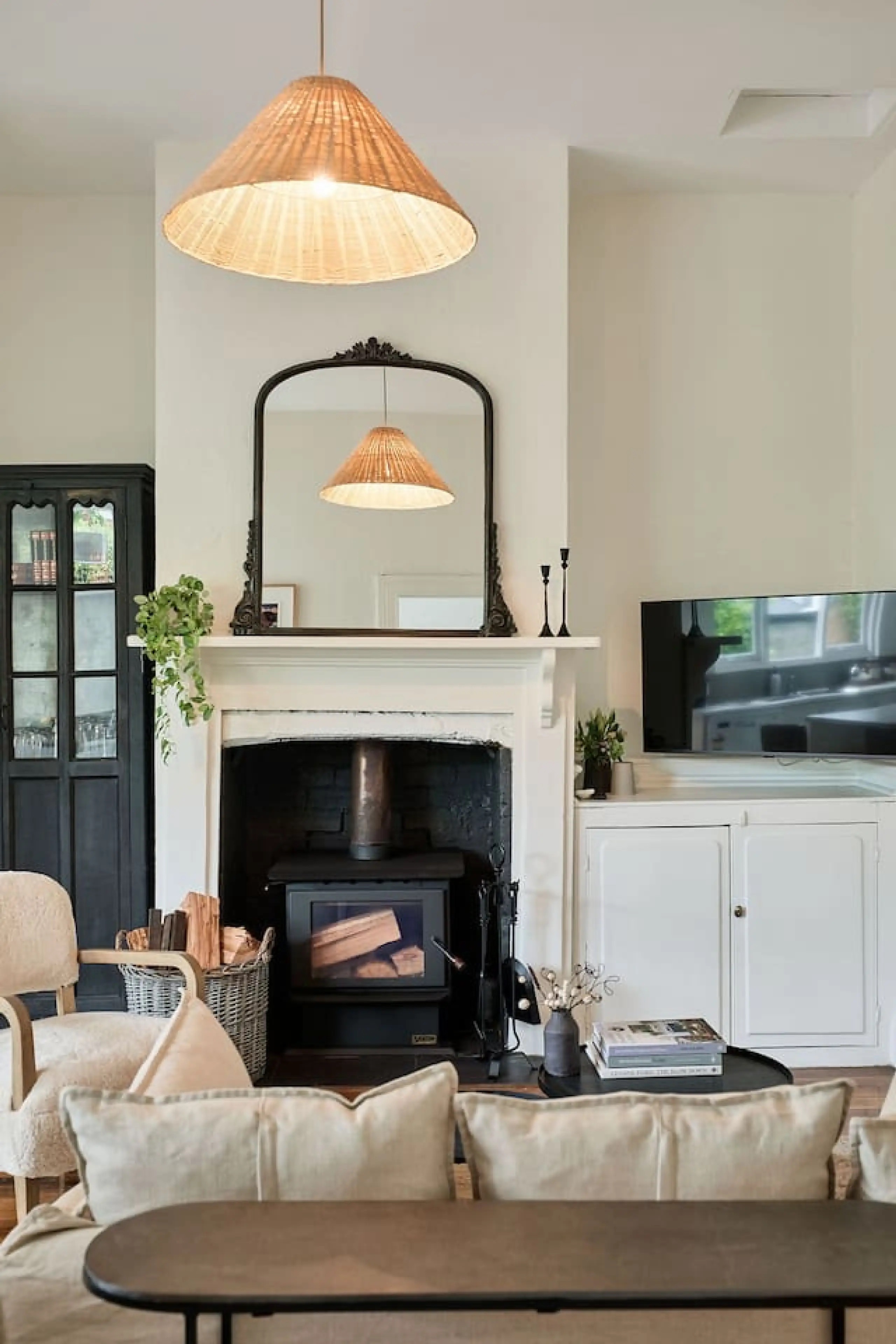 Cityside Cottage - Walk to CBD + Parking's featured image