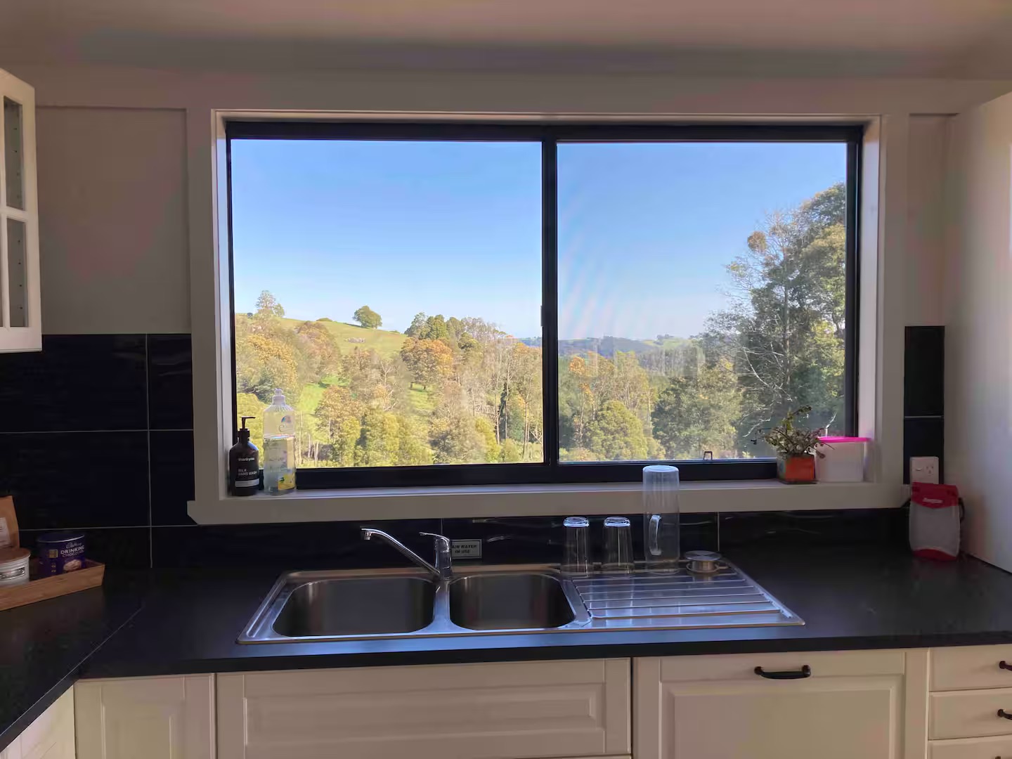 e1b655da-fab1-4a16-a775-9a80e68abb29