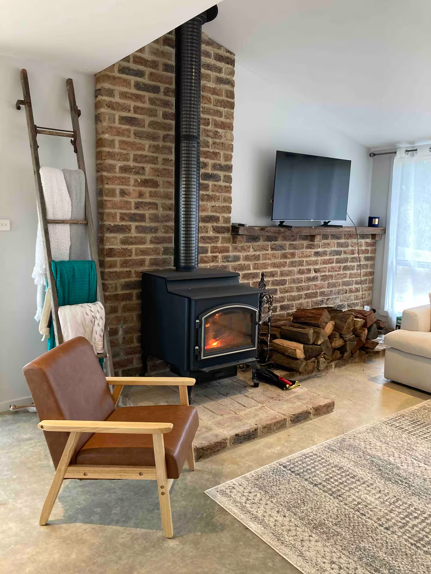 9384a8fd-a4d1-43ae-a9aa-d730f640674f