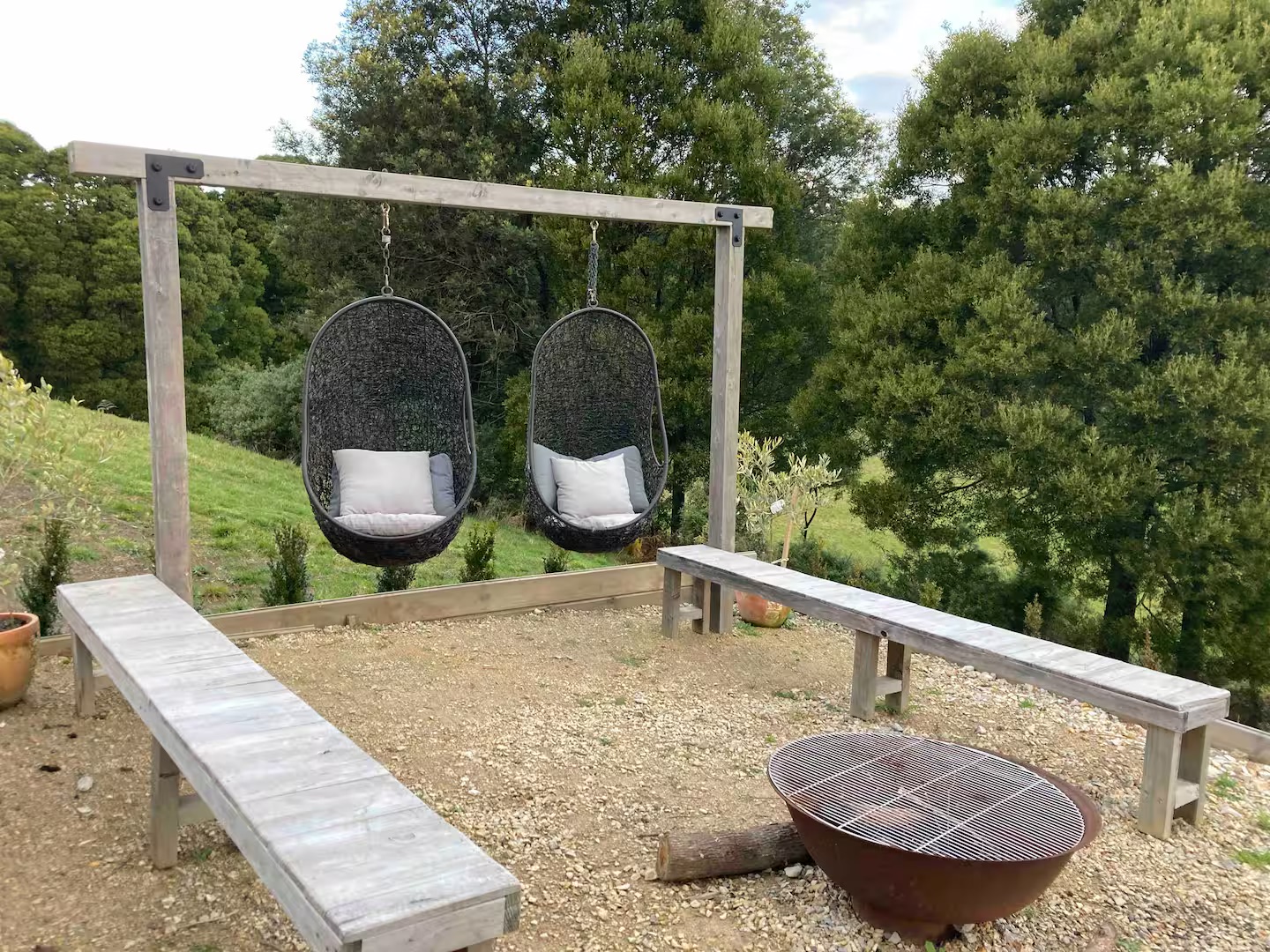 9ee83f85-931c-4ccd-ac41-2faa58147061