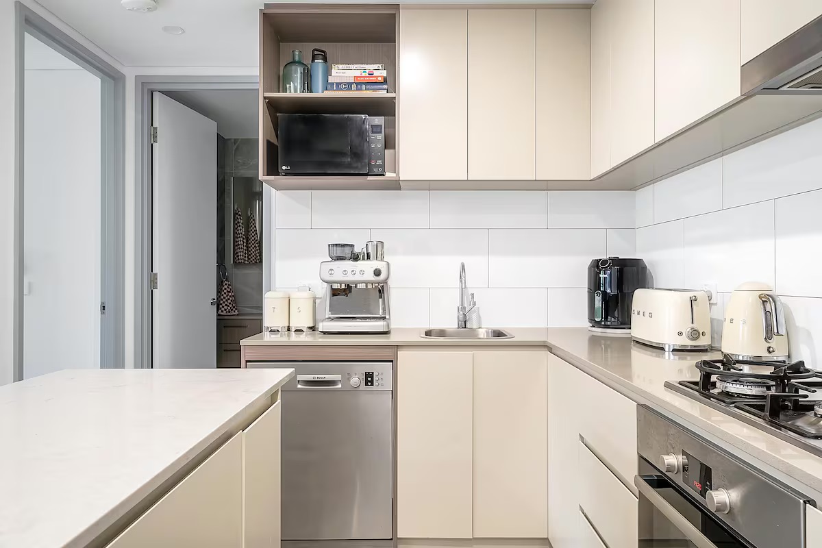 The Bedford - Stylish Luxury Close to RPA & Uni's Featured Image 3