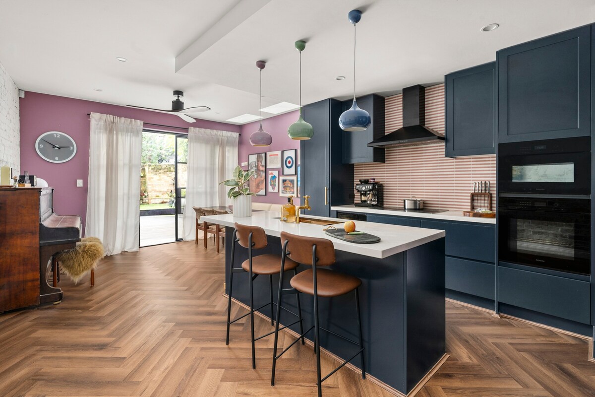 Edwardian Charmer - Close to CBD, RPA & Uni’s Featured Image 1