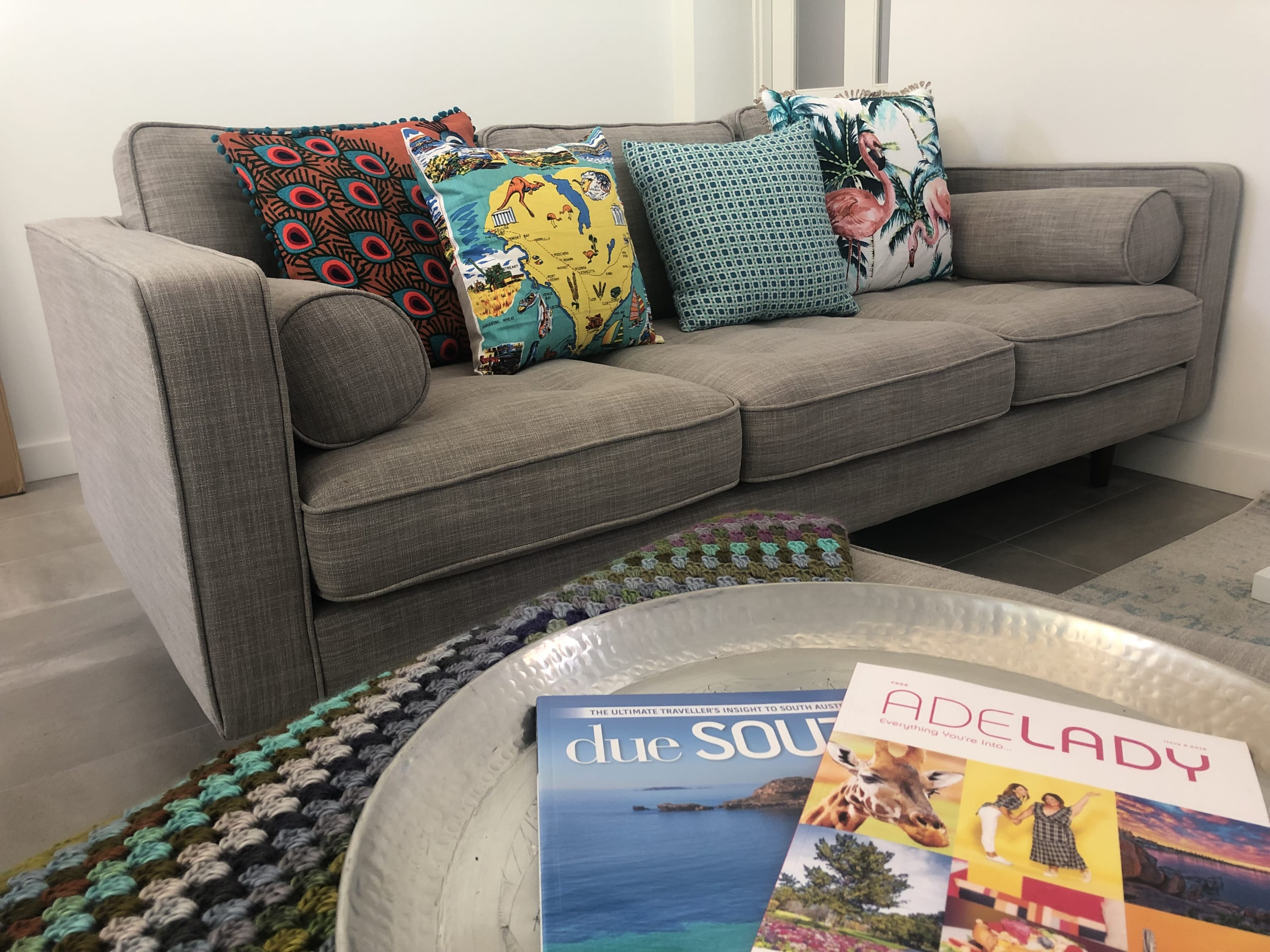 The Blue Door | Luxe Heritage 2BR Cottage in CBD Featured Image 3