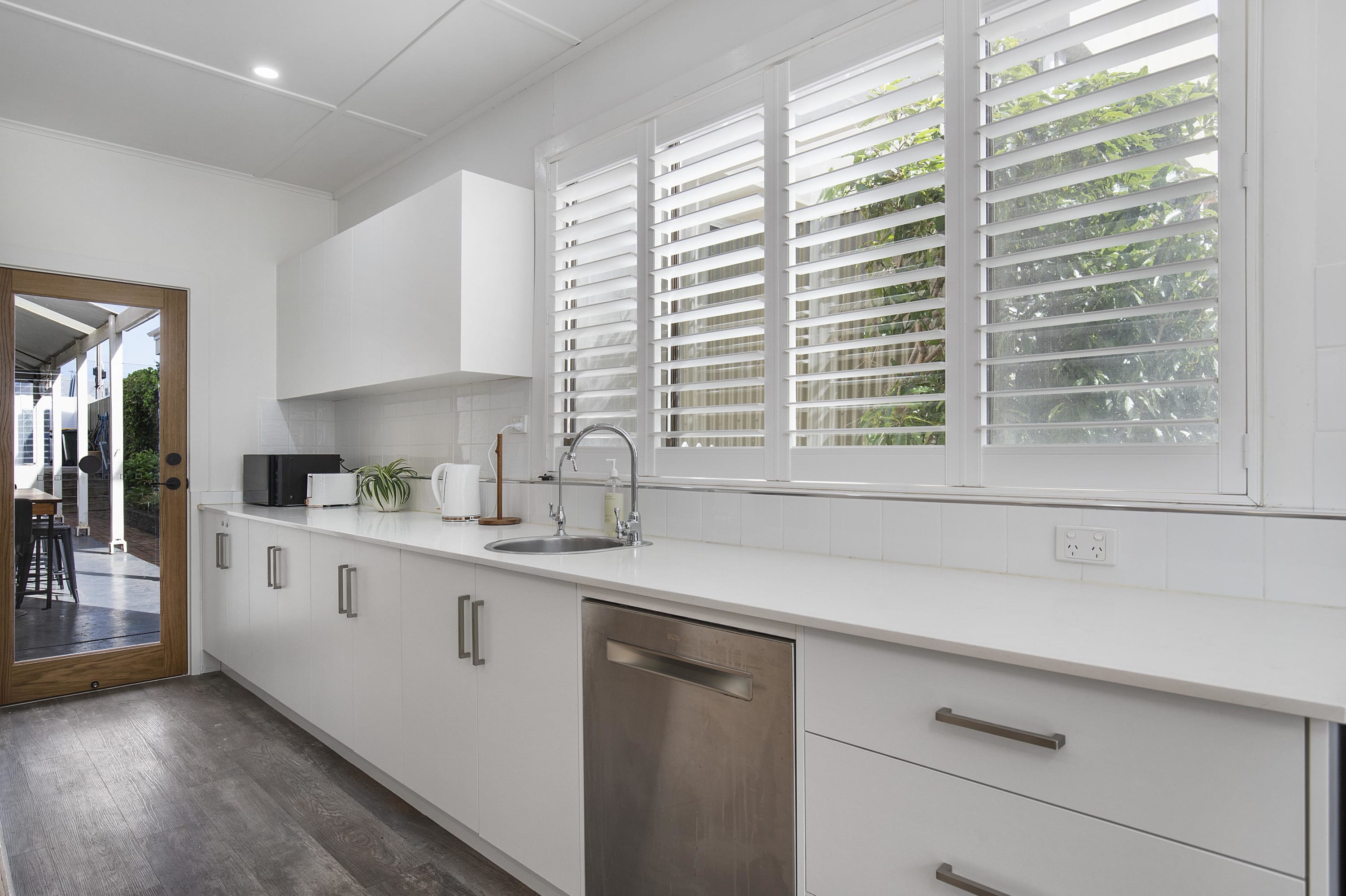 Wanderlust 3BR Cottage Grange | Pet Friendly Featured Image 2