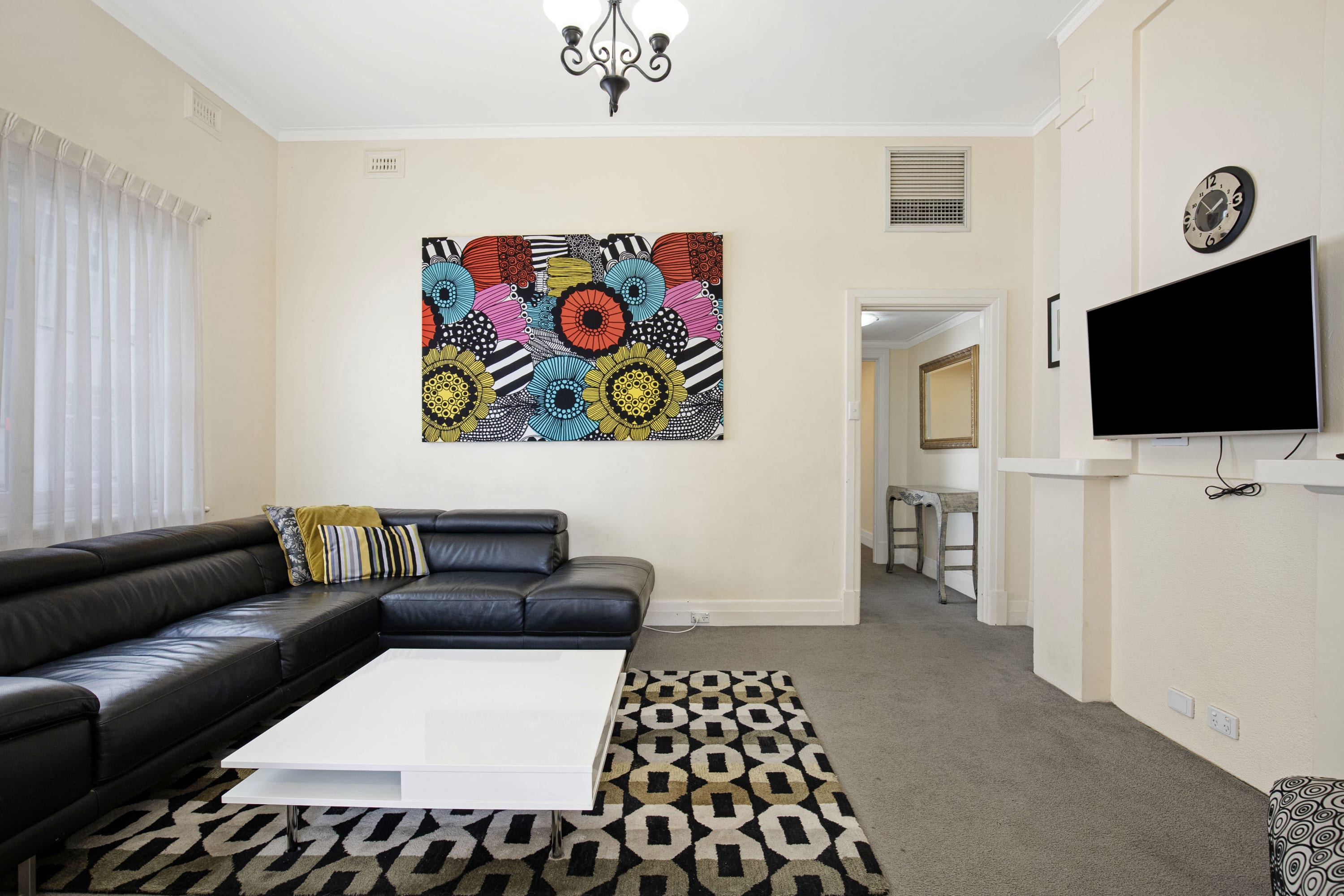 Park View 'Elysian' WIFI + Netflix Featured Image 1