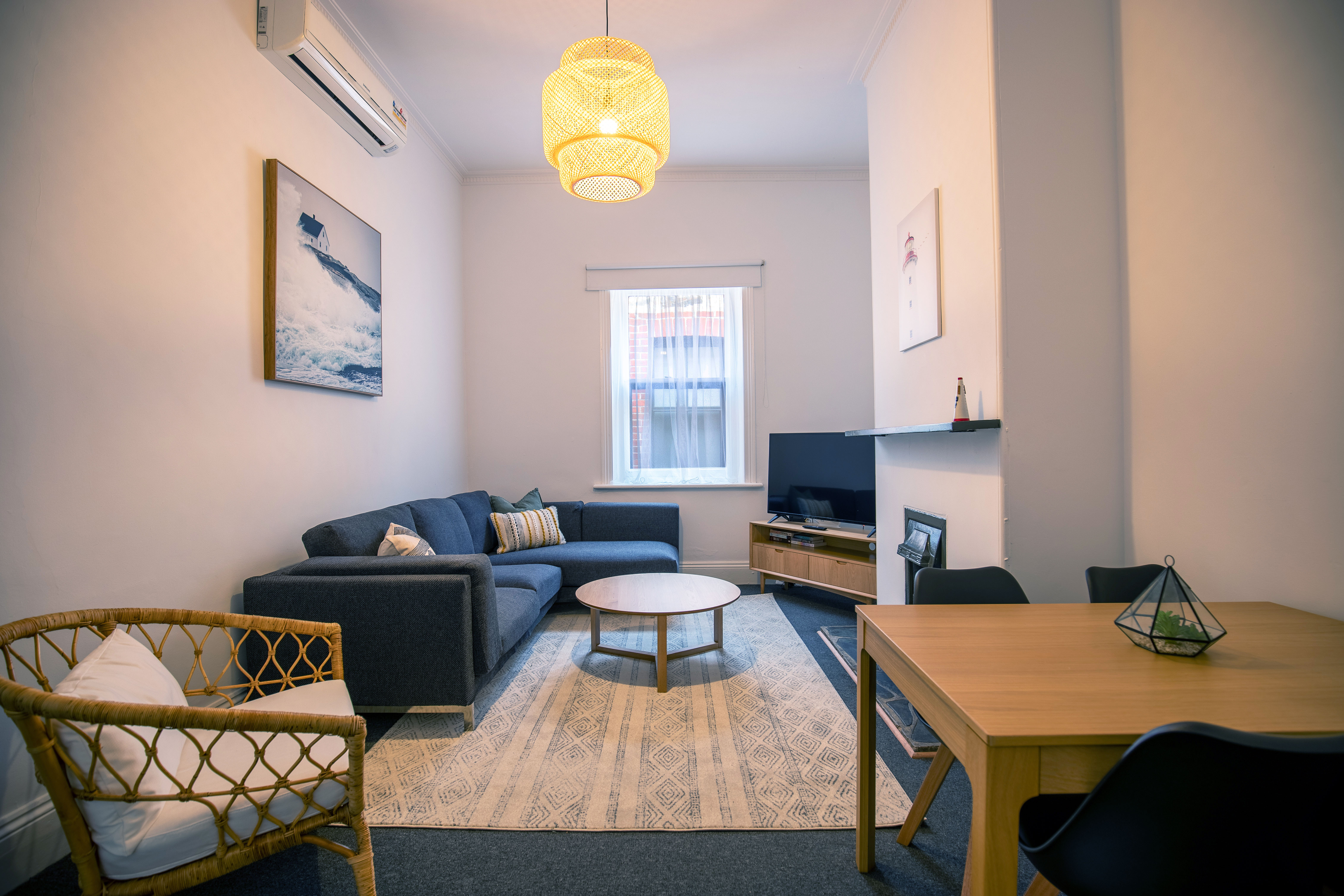 Beach & Pines | Large 3BR House Glenelg | Wifi | BBQ Featured Image 1