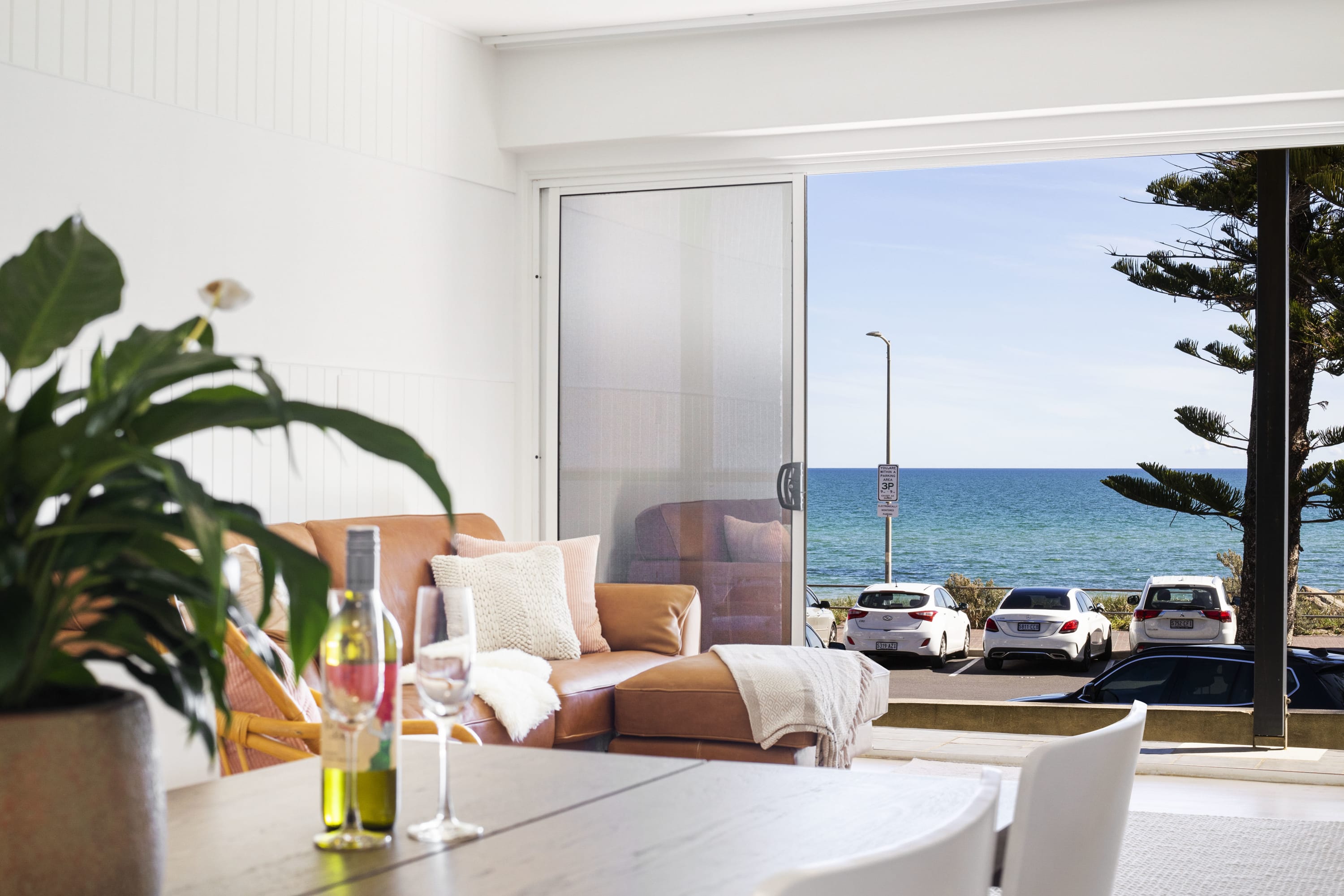Luxury Beachfront Retreat | Henley Beach Esplanade Featured Image 1
