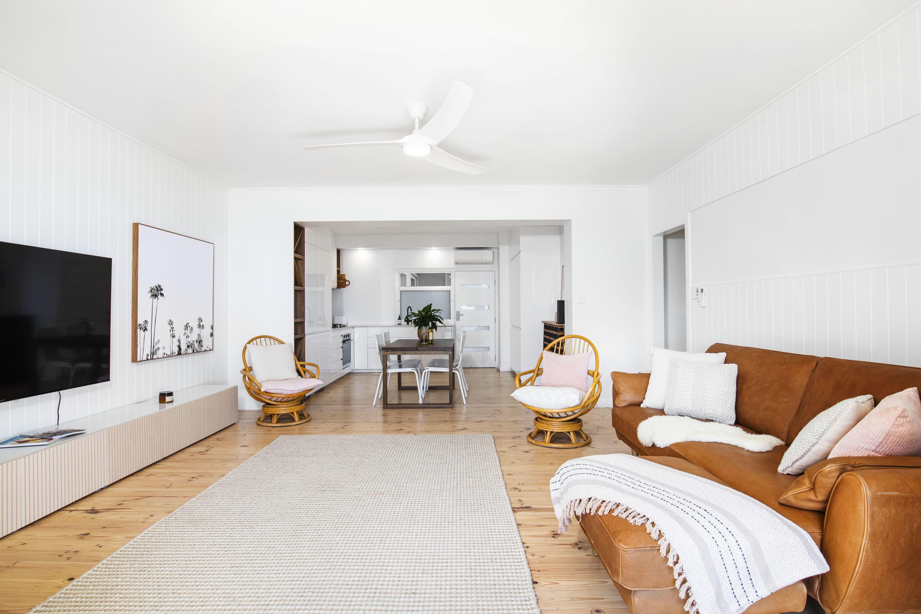 Luxury Beachfront Retreat | Henley Beach Esplanade Featured Image 2
