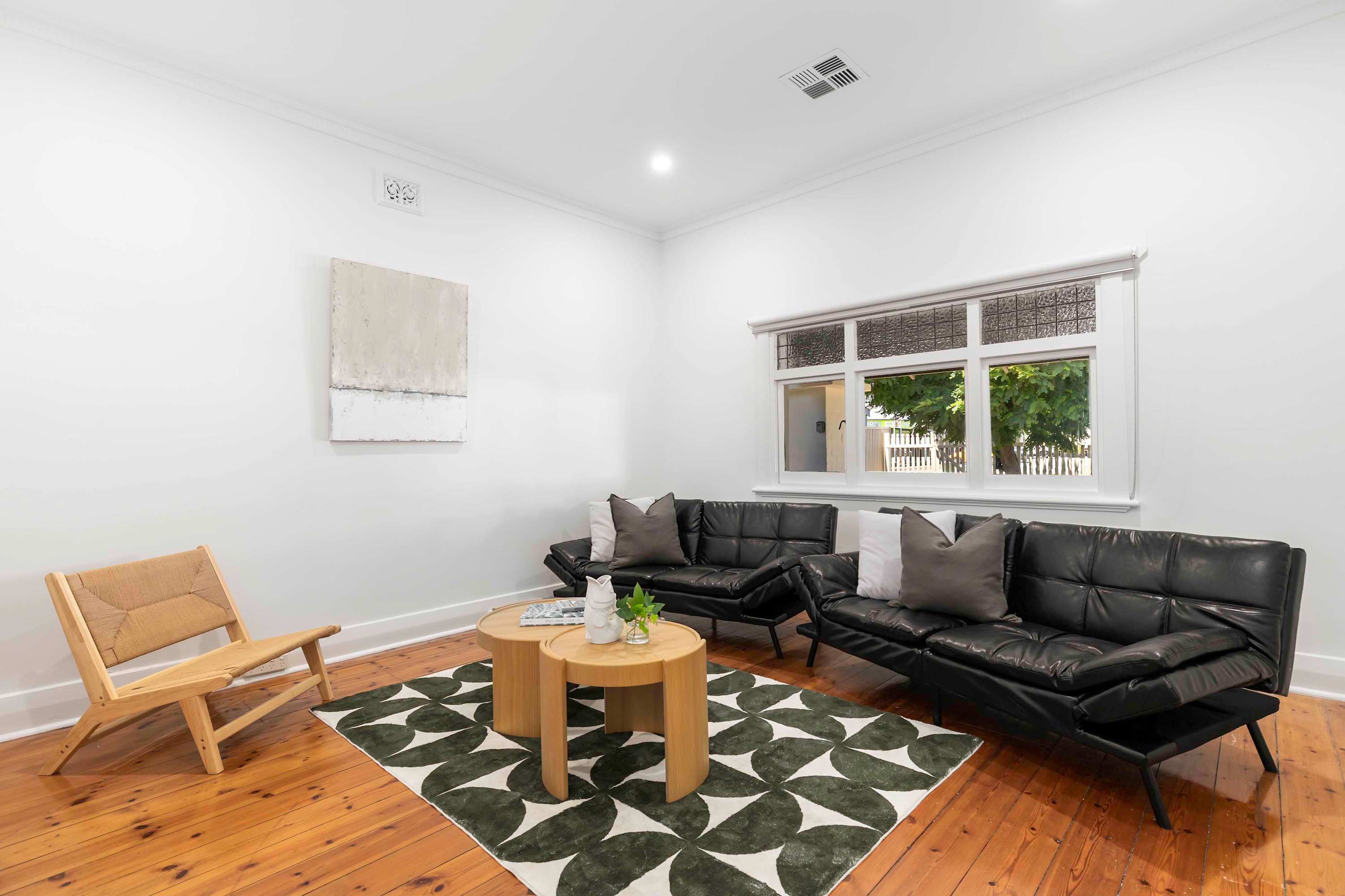 Bobby's Beachside Bungalow in Grange's featured image