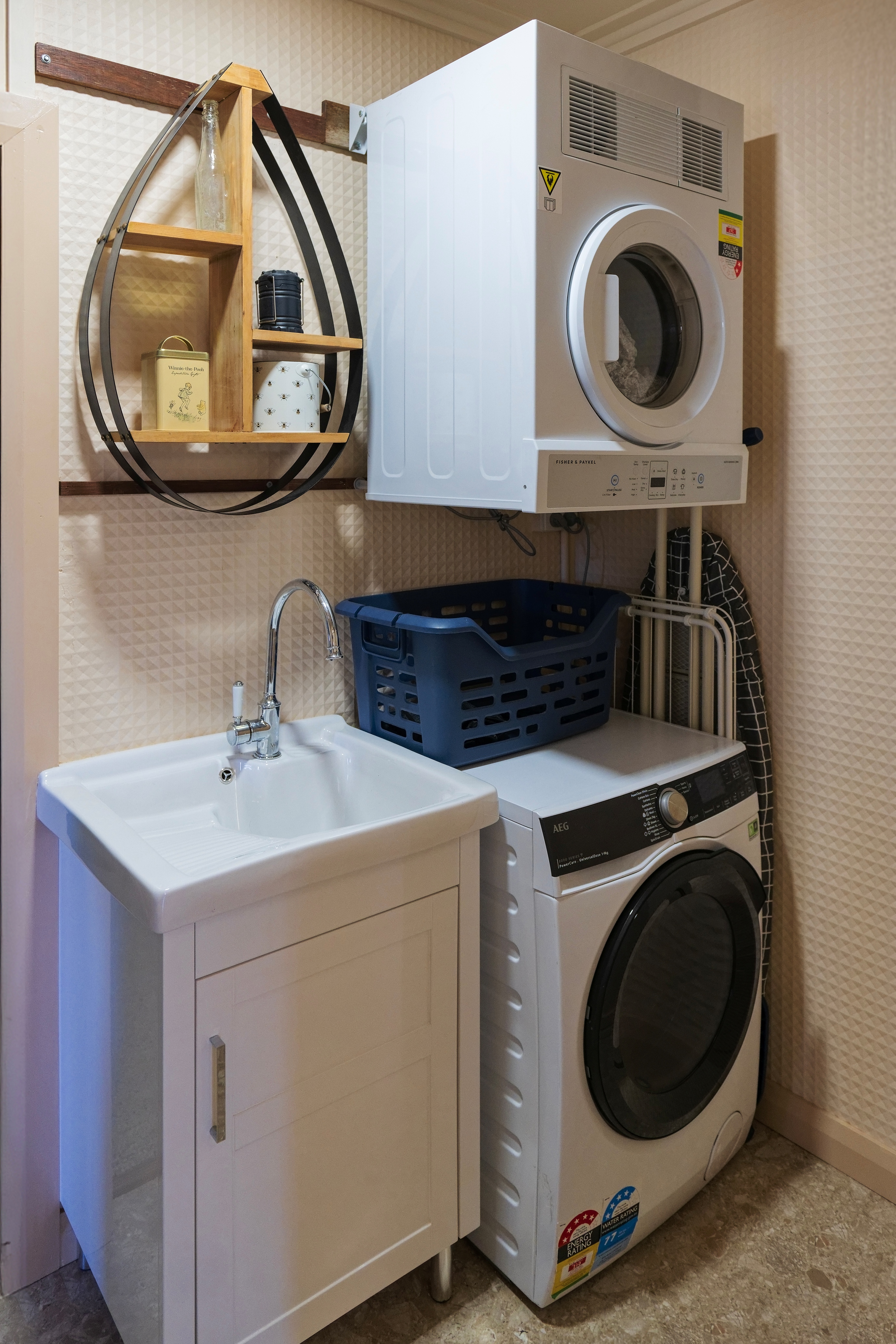 laundry 9ZZ_4196