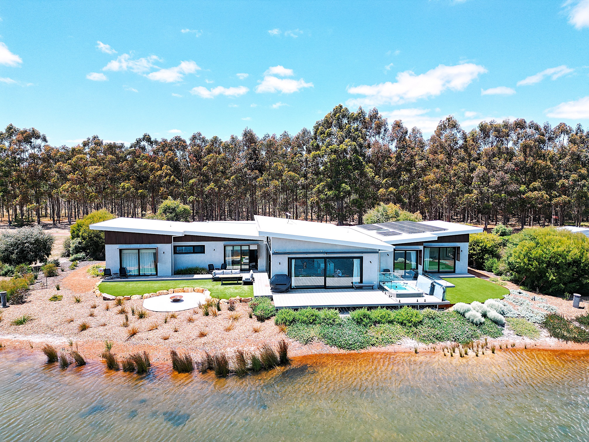 INDICA HEMP HOUSE Featured Image