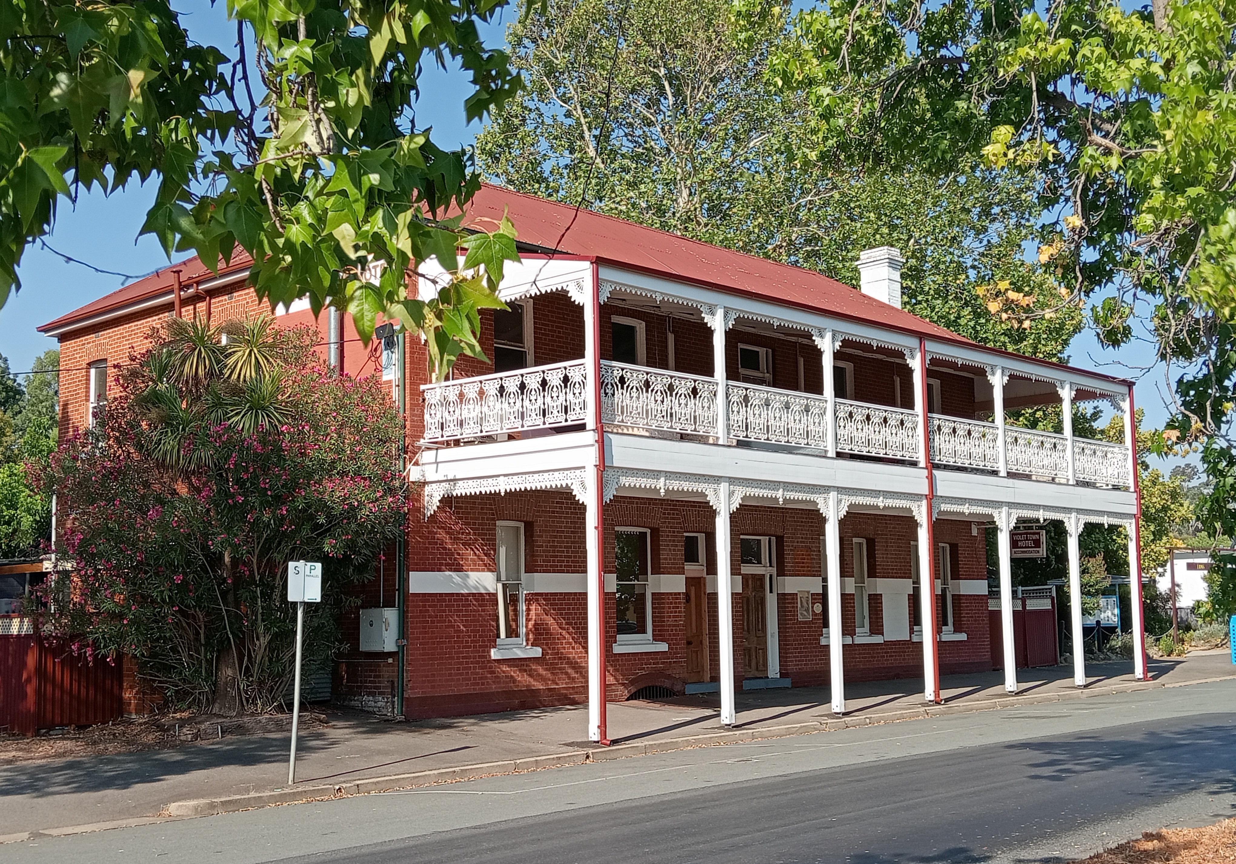 Honeysuckle inn's featured image