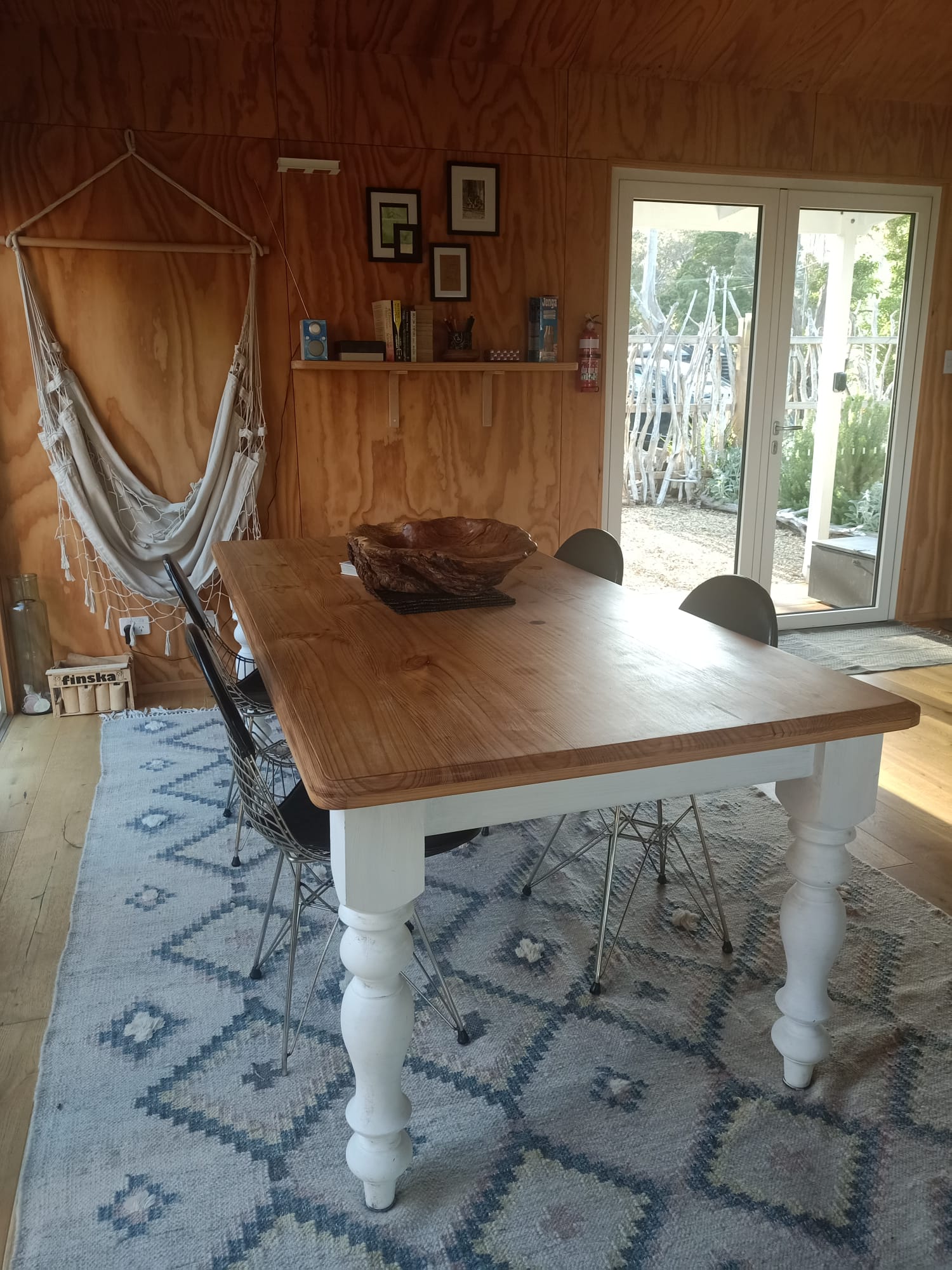 Dining 2