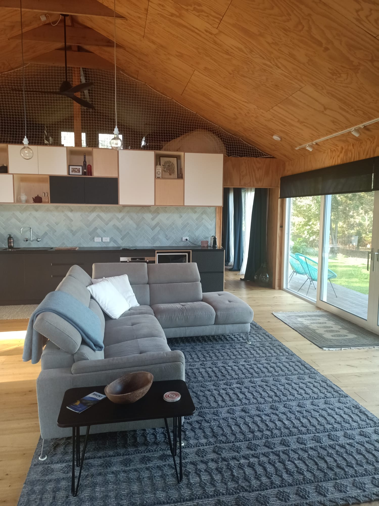 Lounge 4