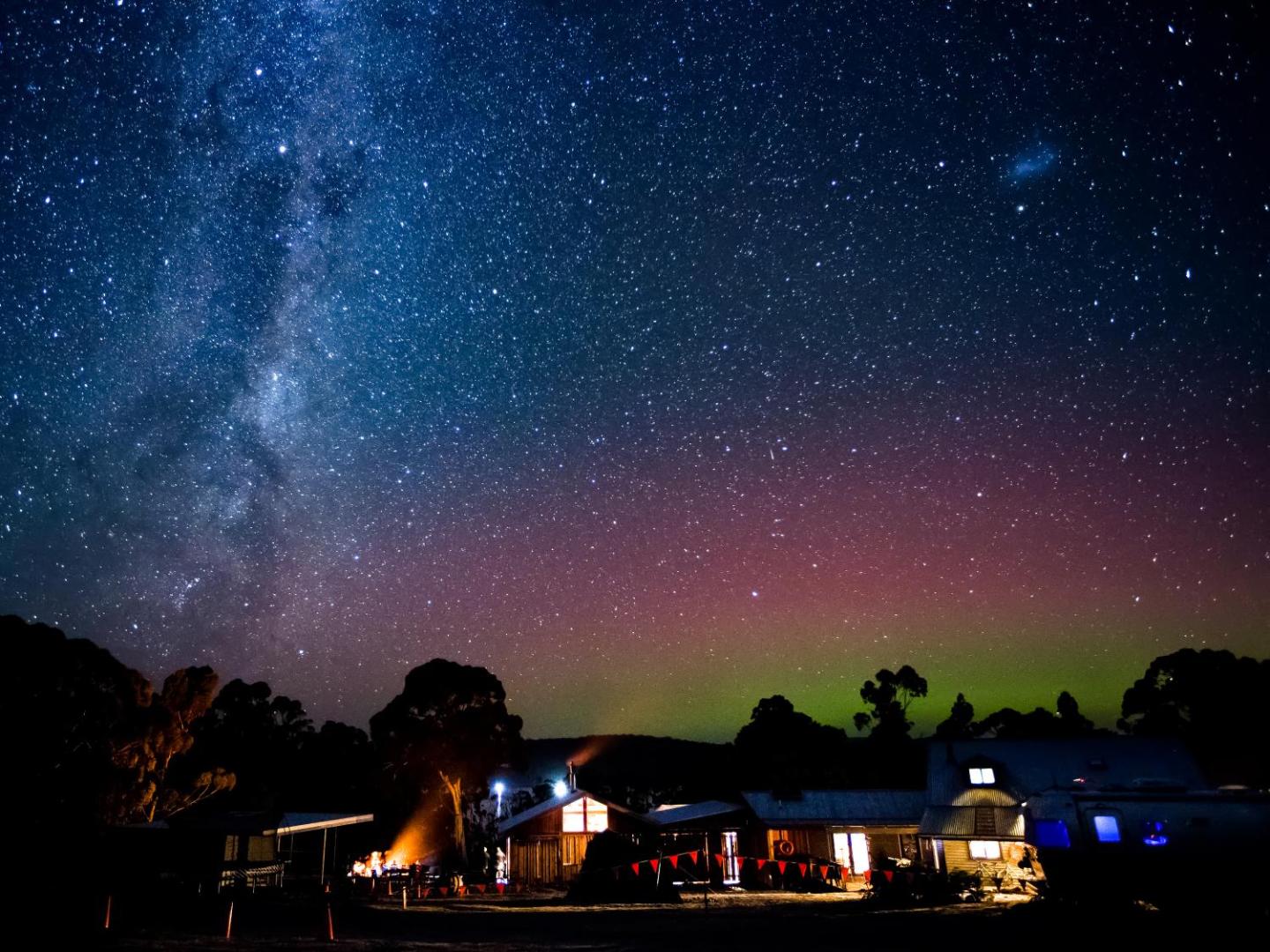 Bruny Island Lodge Featured Image 1