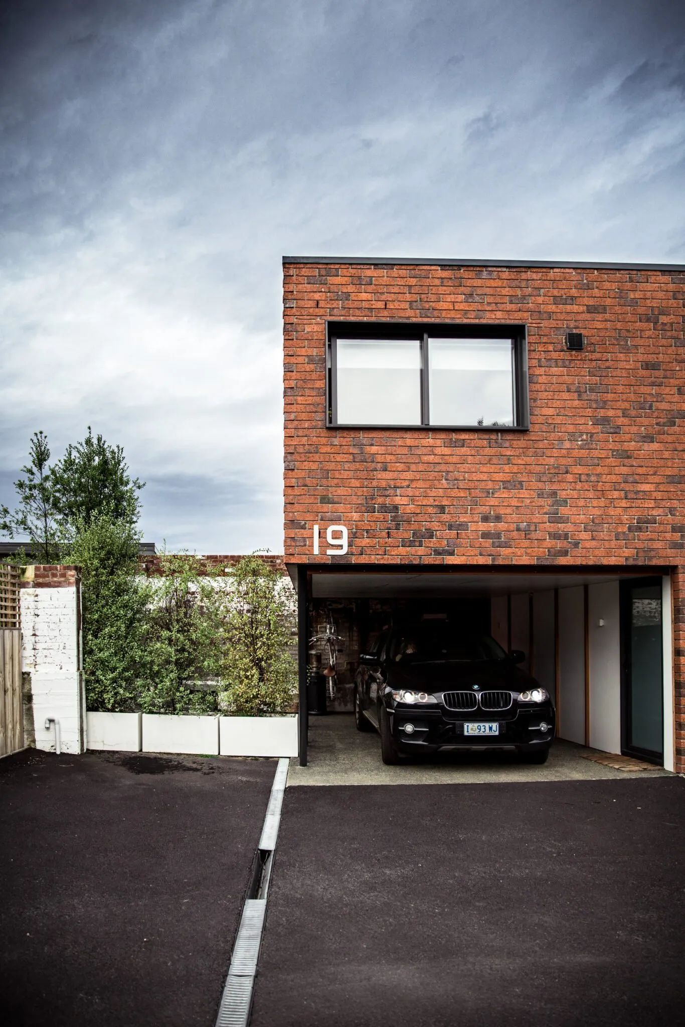 e29