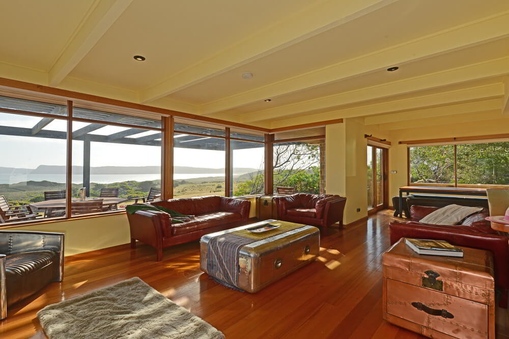 cloudy-bay-villa-lounge-1000x667-14DSC3907